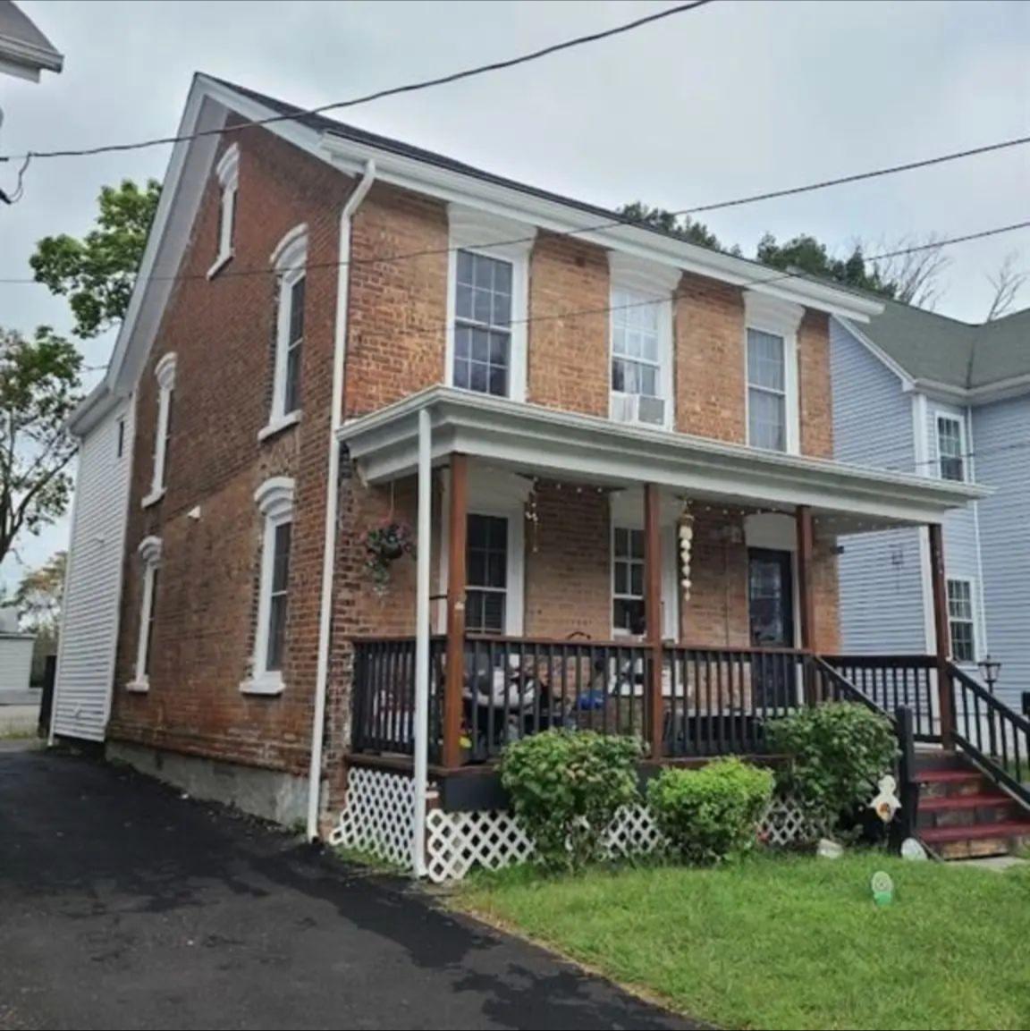 flooring What type of framing do I have in my 1870s brick house