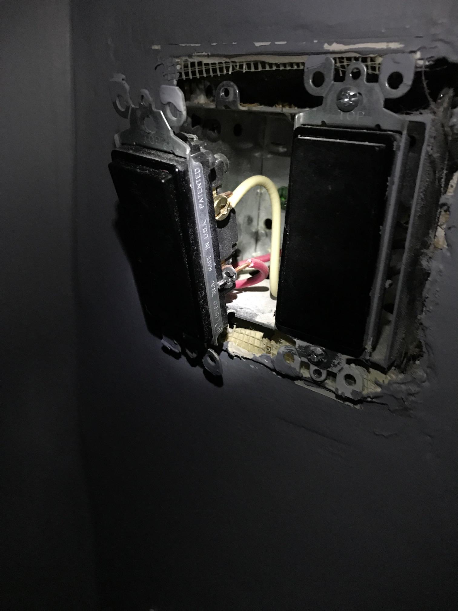 Switch upgrade to a dimmer switch in the bathroom without using the ground conductor Love