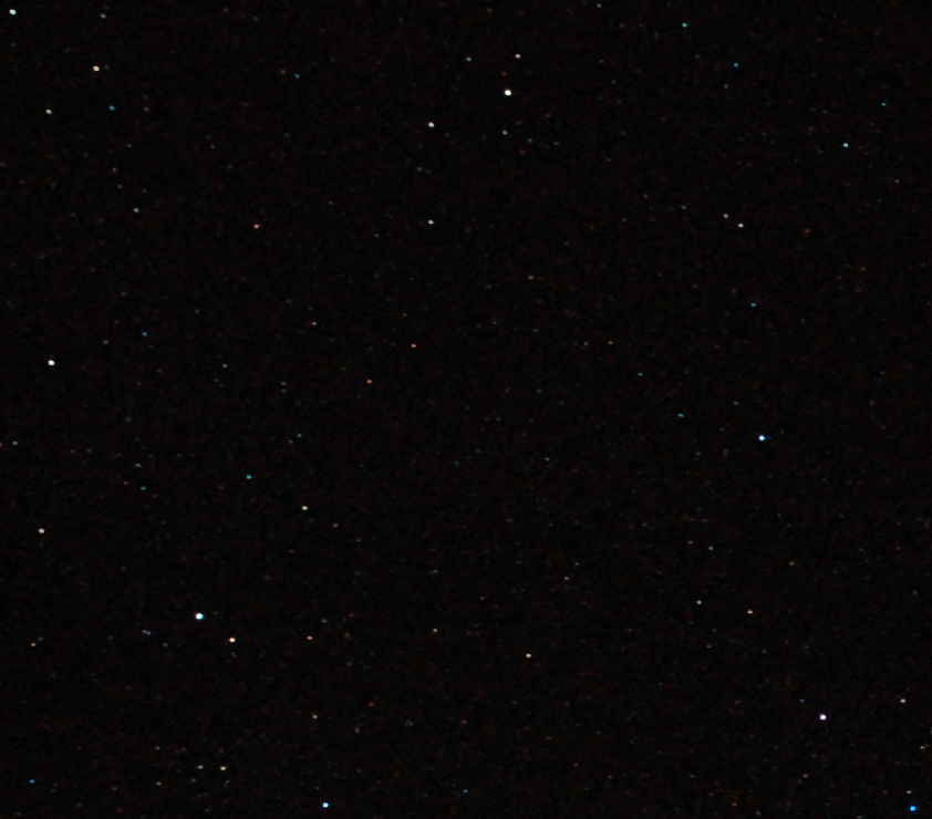 [SOLVED] What causes the fake colors of stars on these pictures