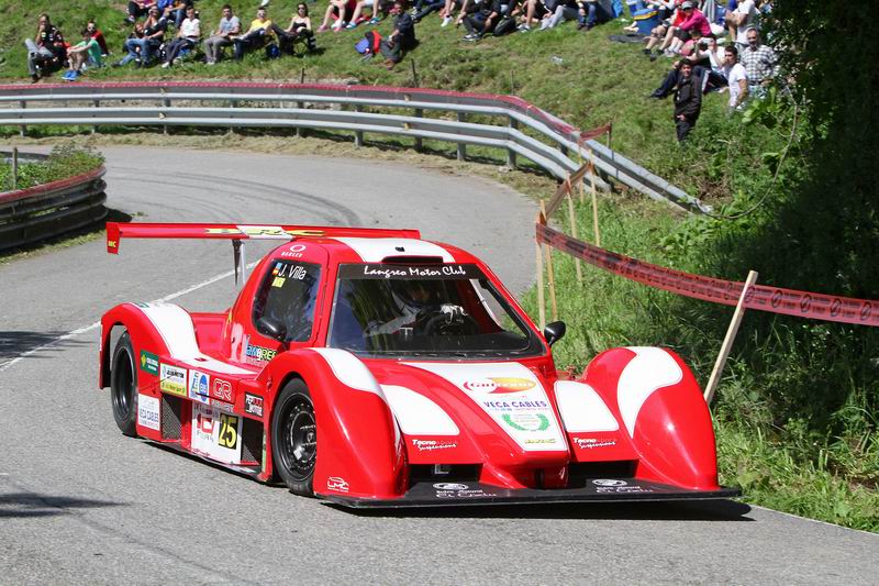 [Resuelta] topgear ¿Cuál es el coche en la portada de la