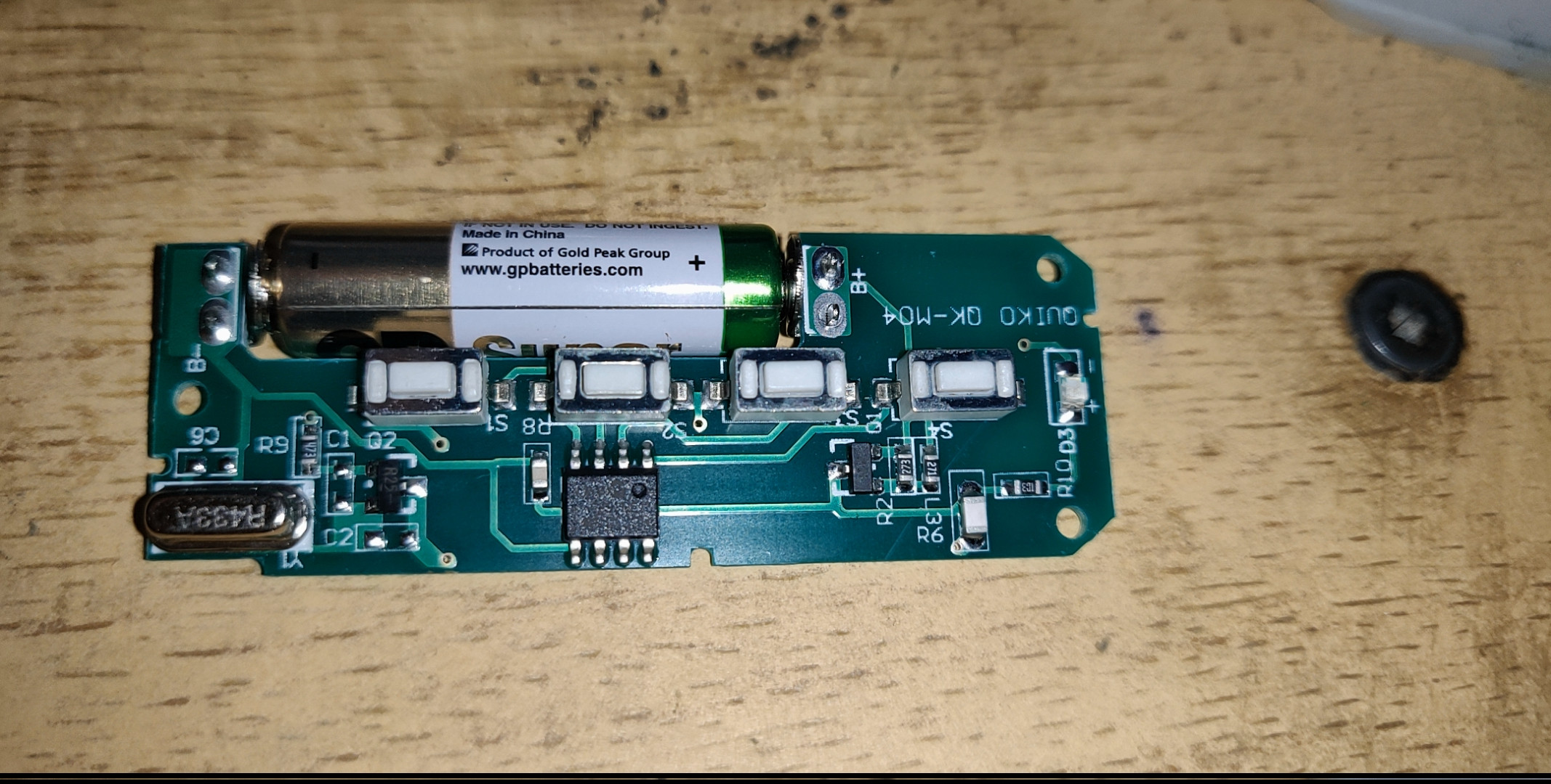 [Resuelta] rf | ¿Cómo genera este mando a distancia la