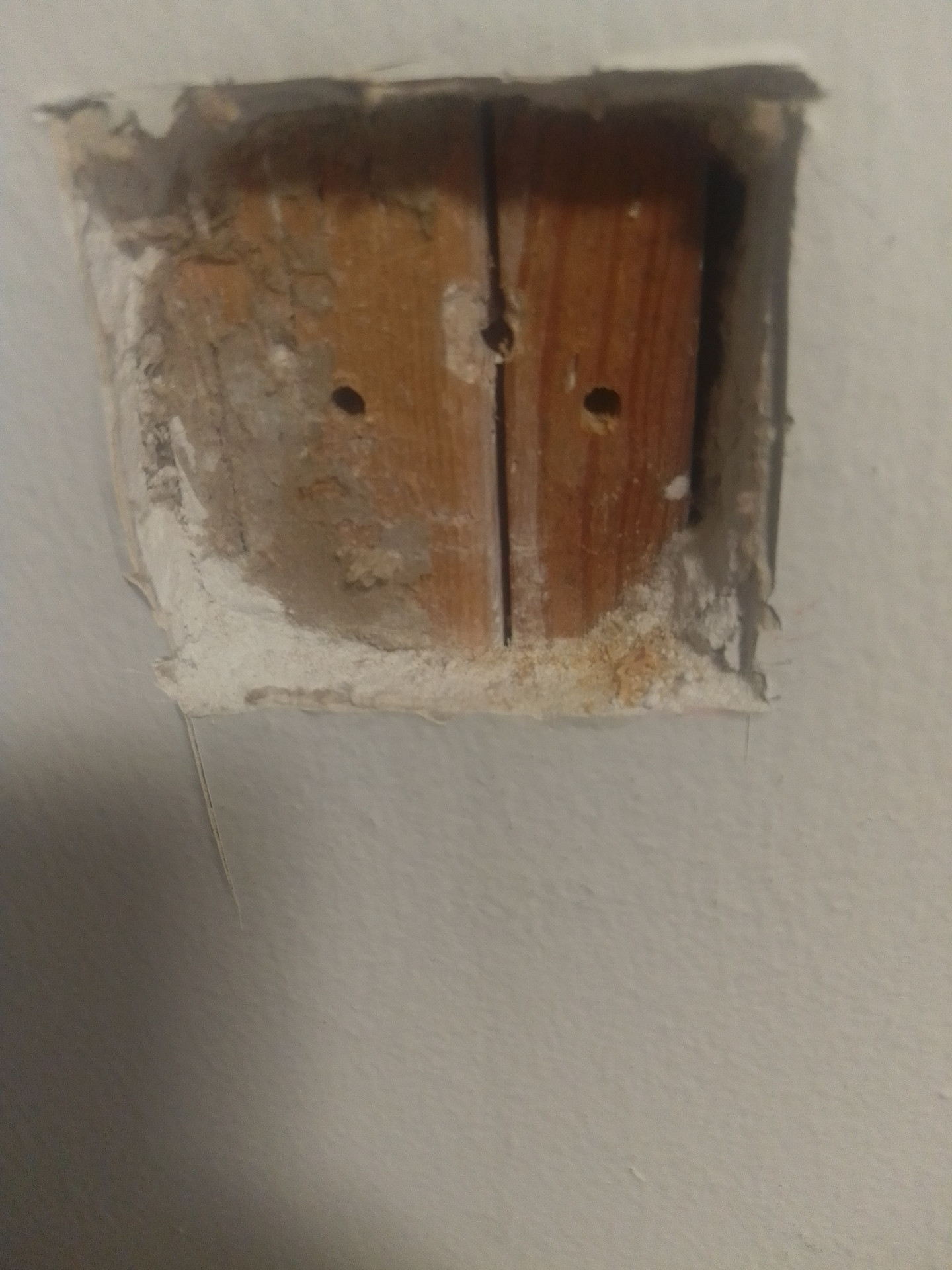 drywall How do I repair a split stud in loadbearing wall Home