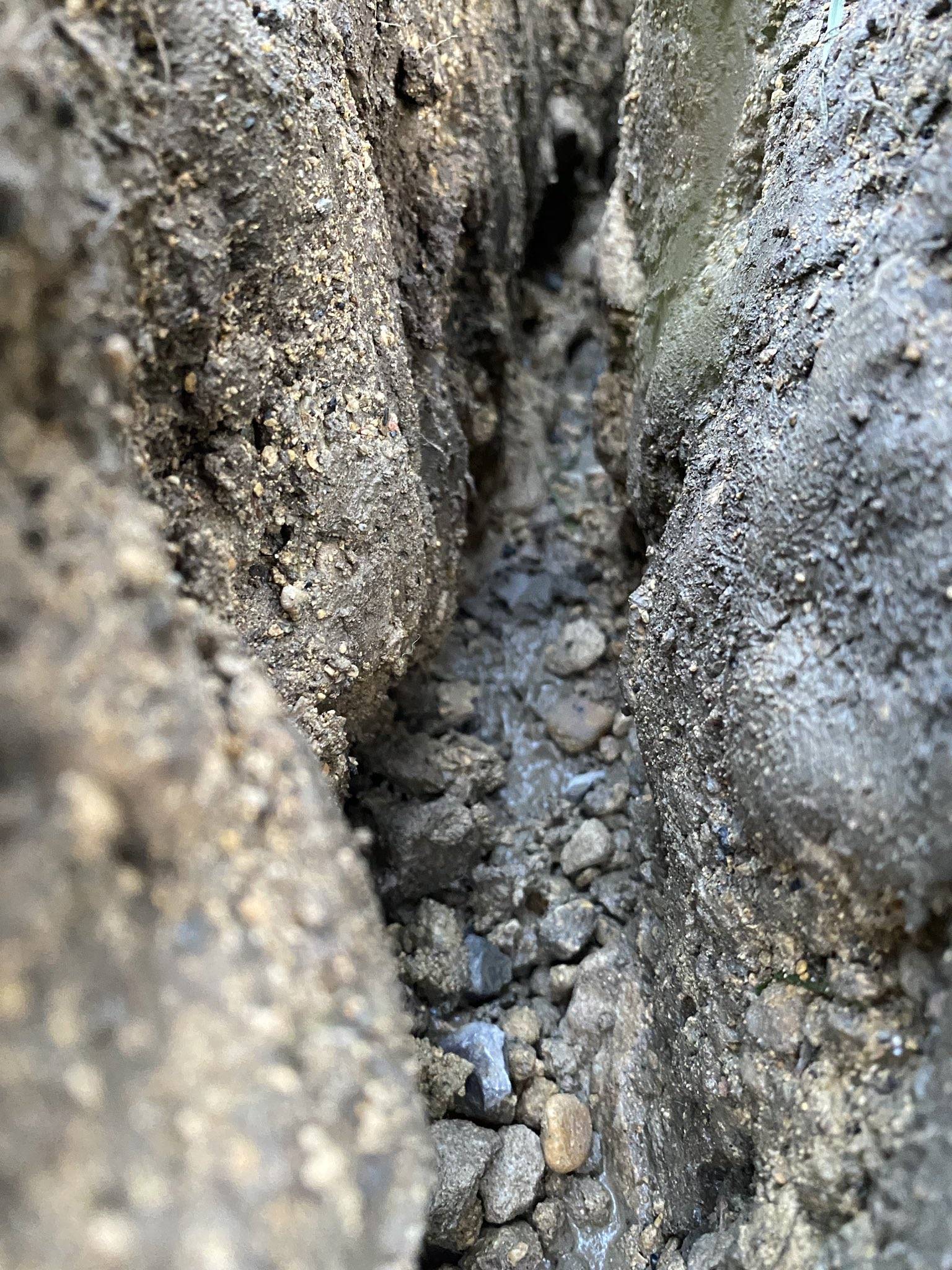 electrical How to dig a trench for a cable for a garden office Home