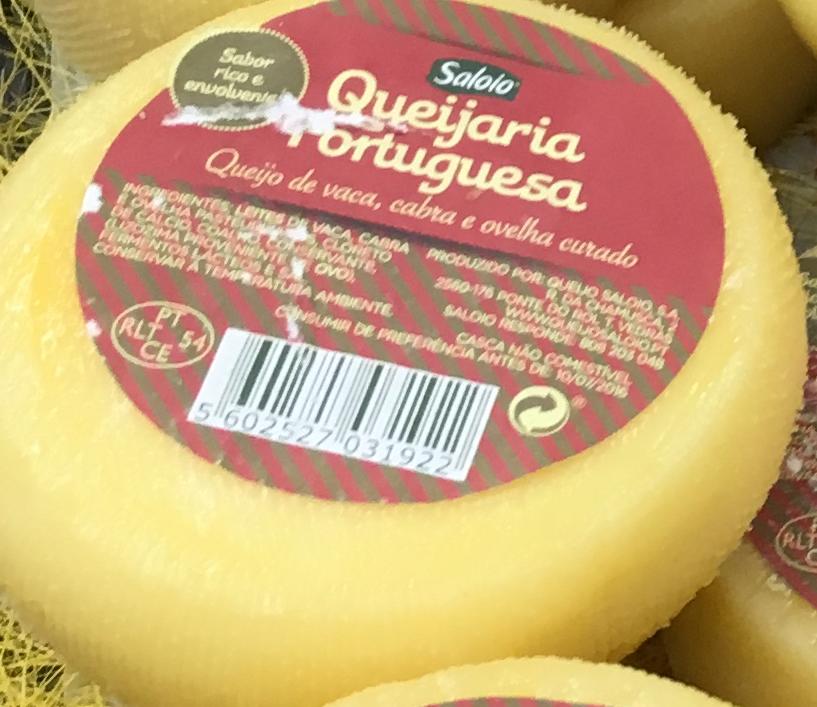 equipment How to cut the wax from this cheese? Seasoned Advice