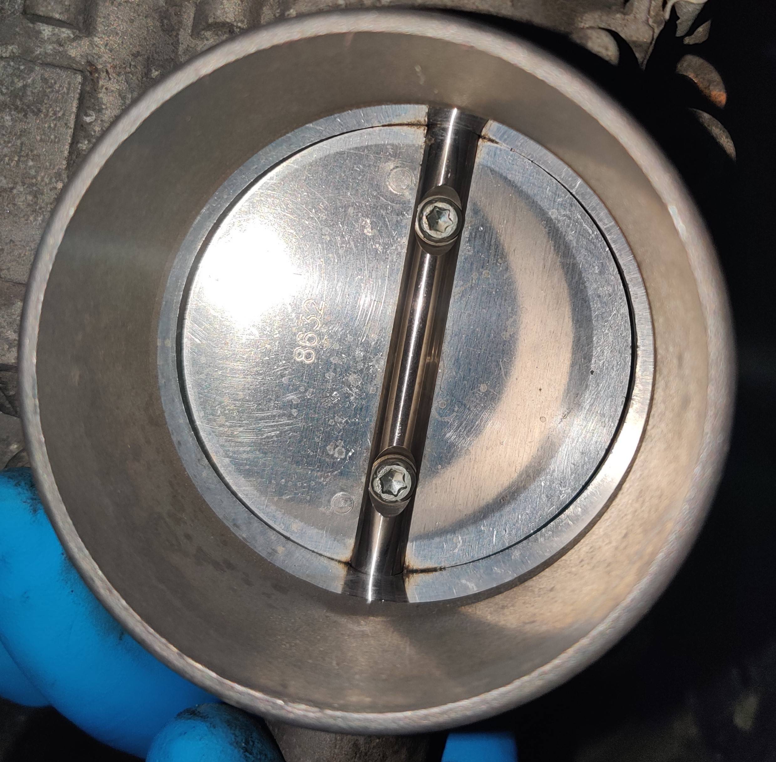 vw Is it normal to have a slightly open throttleplate? Motor