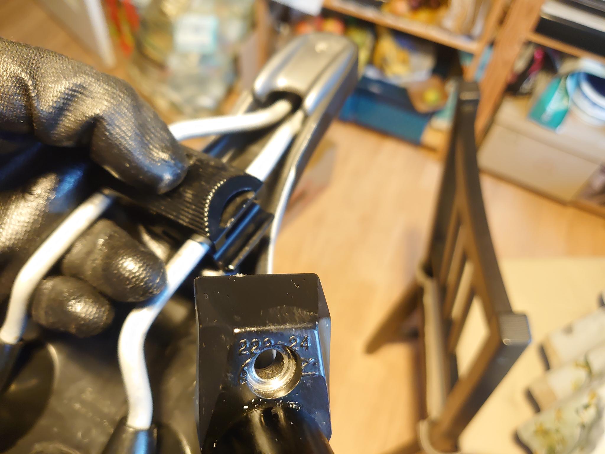 What is the appropriate torque for a single bolt saddle clamp