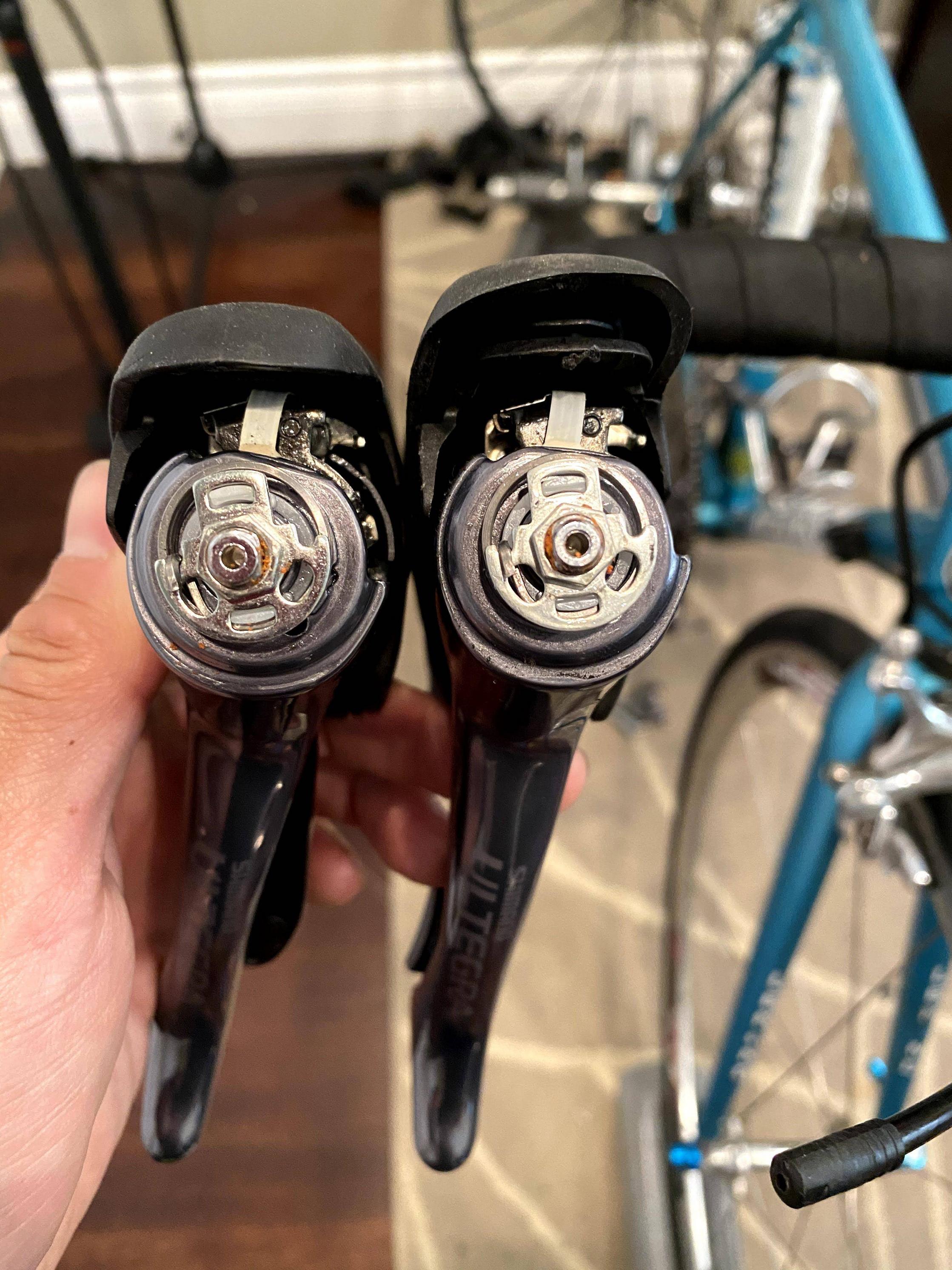 Ultegra 6600 right shifter lever alignment Bicycles