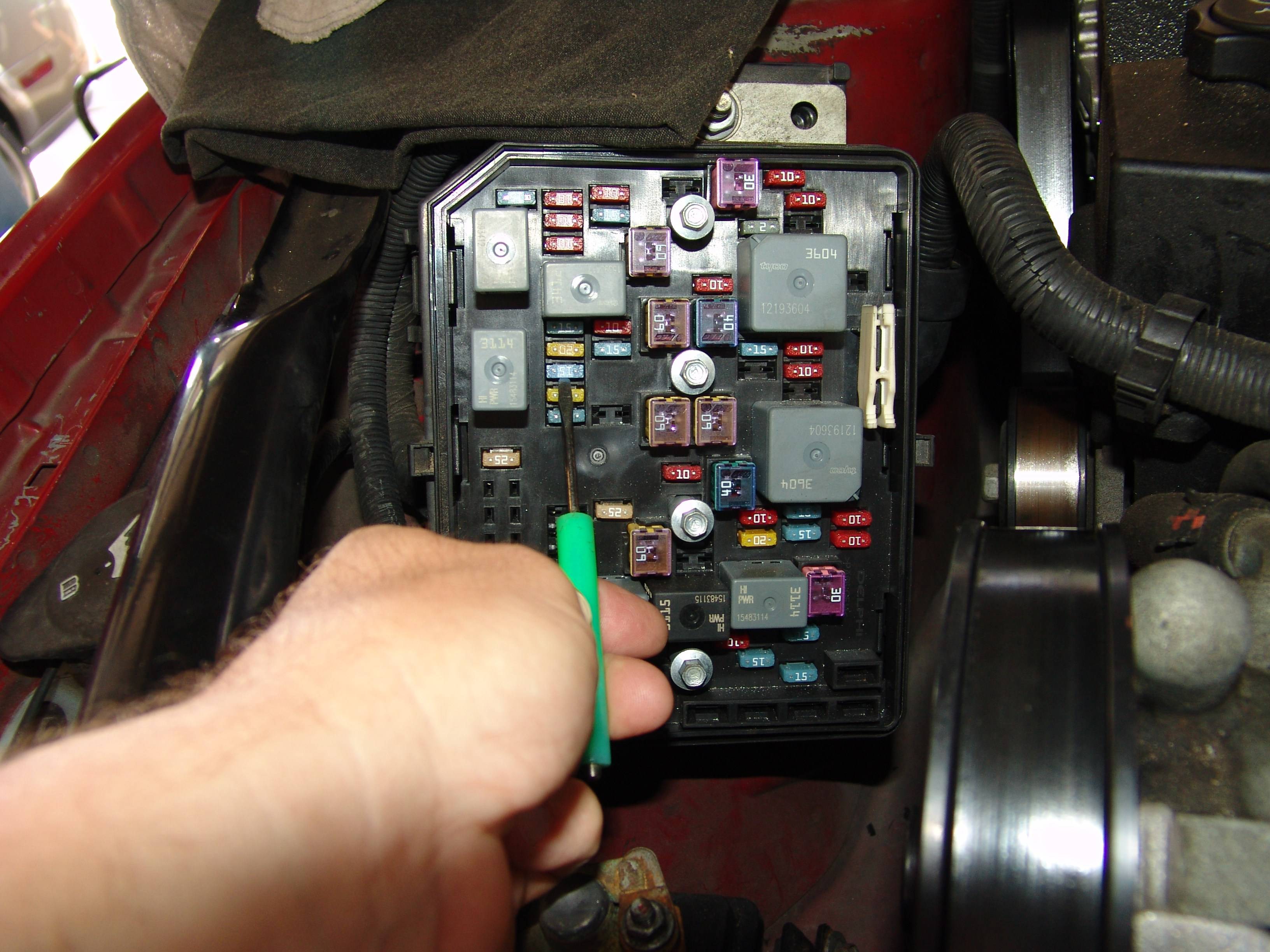 chevrolet Where are the fan relays for the 2007 v8 Monte Carlo