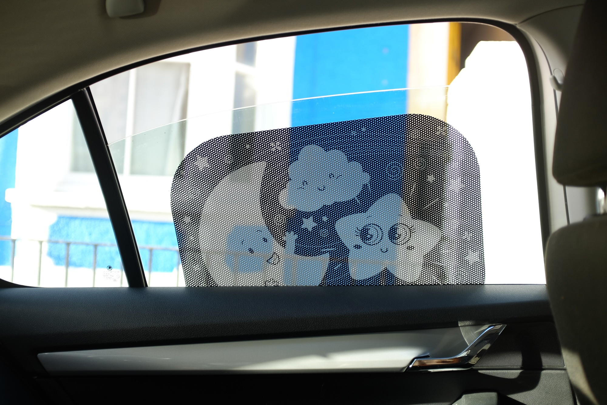 thermodynamics How do car sunshades work? Physics Stack Exchange