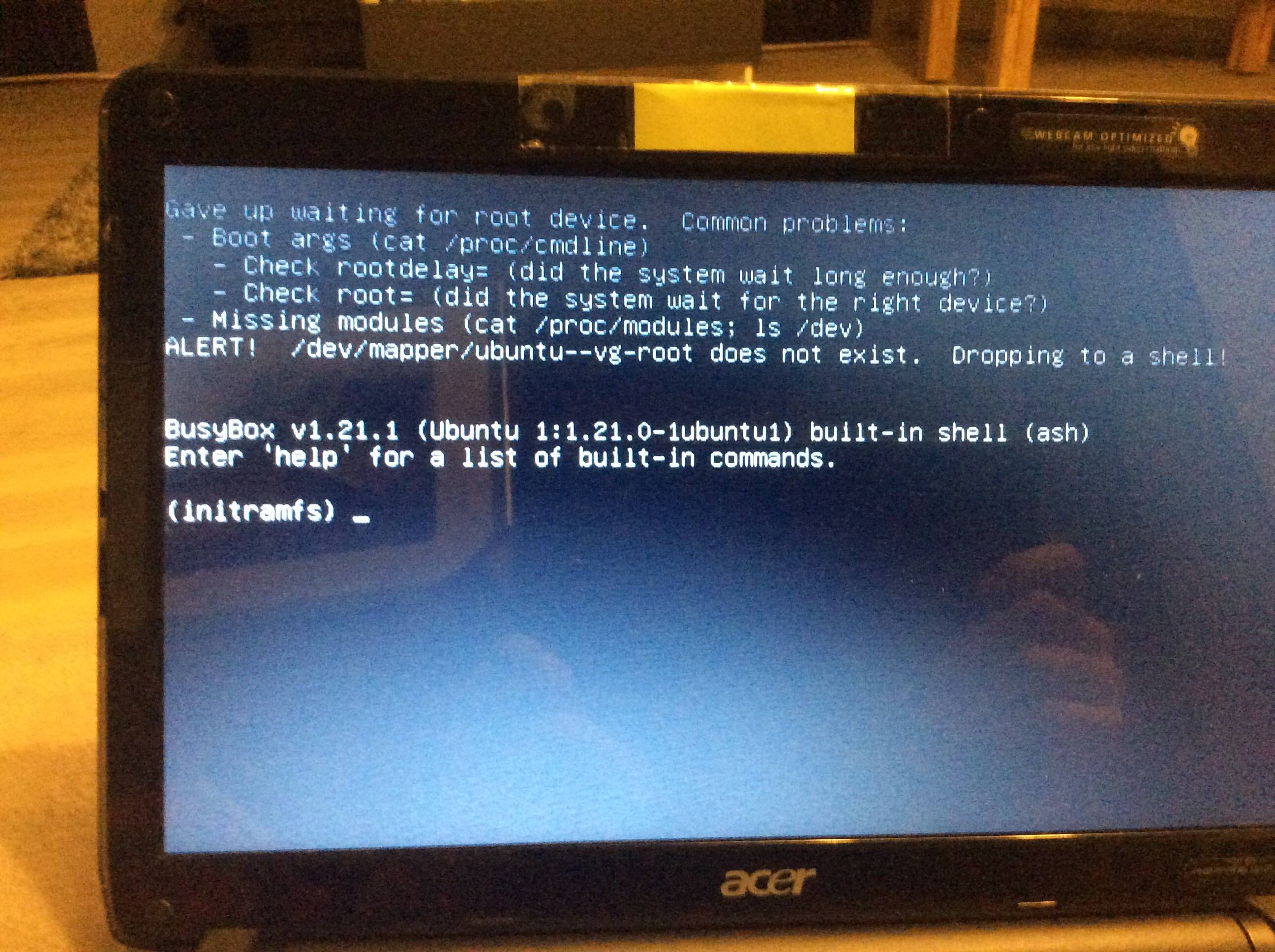 boot Gave up waiting for root device, ubuntuvgroot doesnt exist