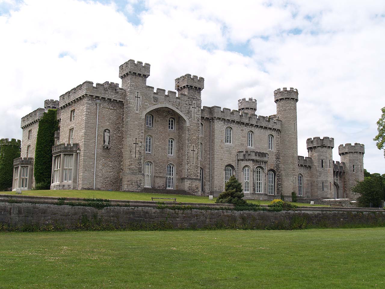 uk Where can I stay in a castle in northern Wales? Travel Stack