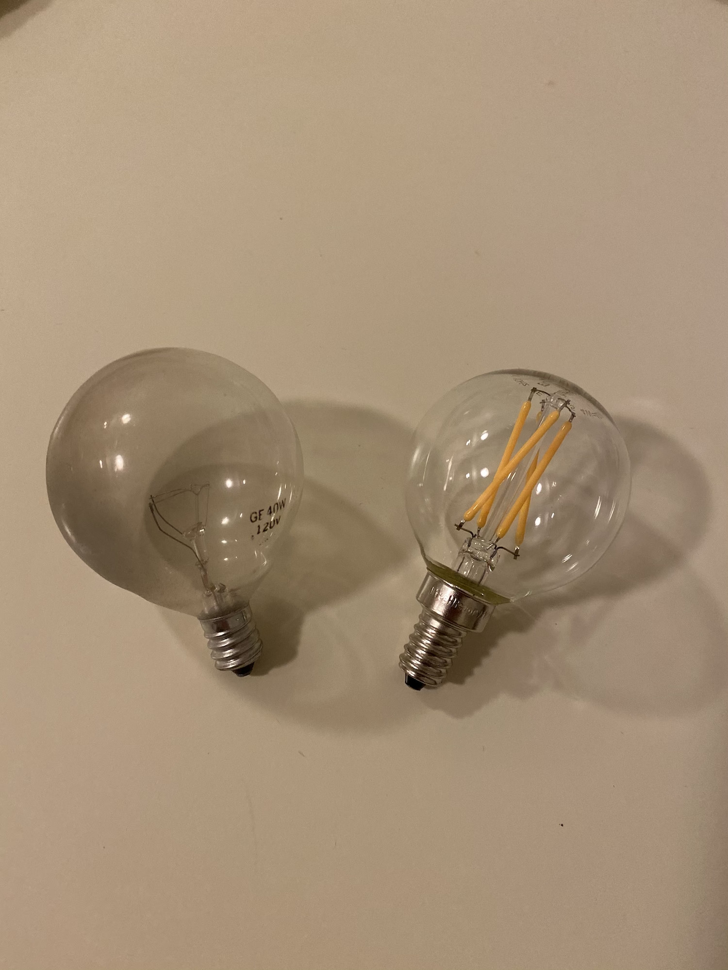 Is Neutral Wire Outside Plug Dangerous While Carrying Current? – Love