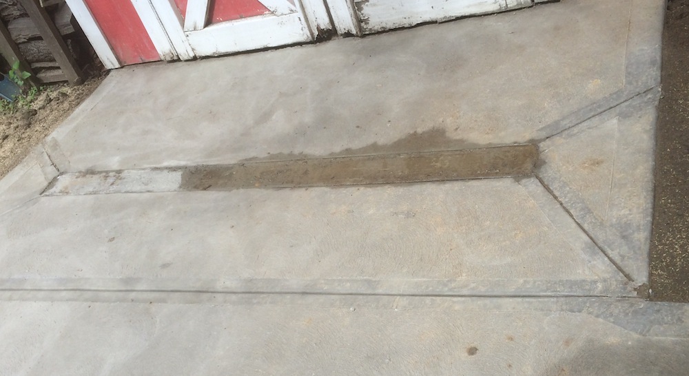 en lugar de eliminar el área baja.......... charcos en mi patio de concreto