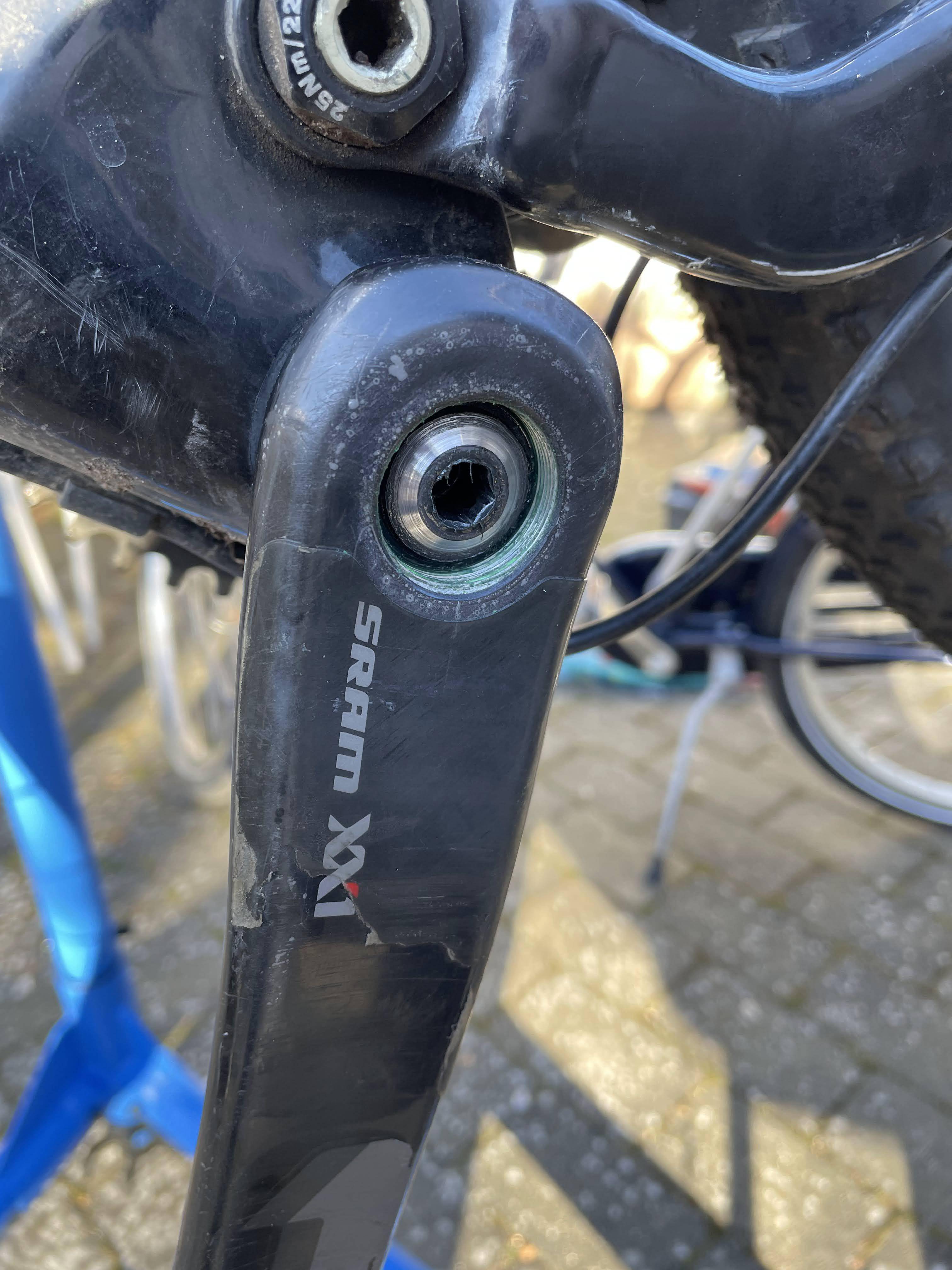 crankset Loose bottom bracket on MTB Bicycles Stack Exchange