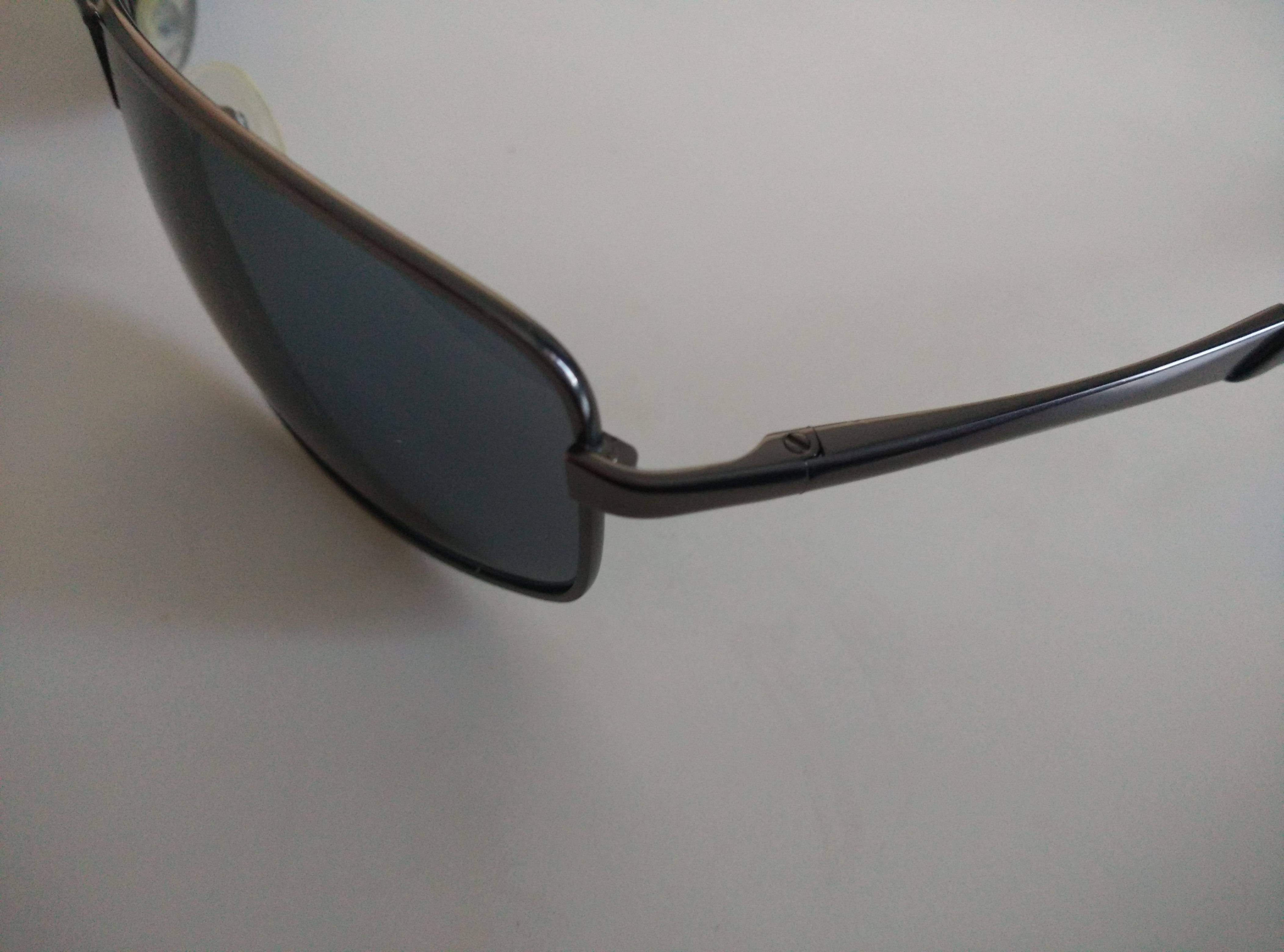 eyeglasses How to correct misaligned sunglasses temples? Lifehacks Stack Exchange