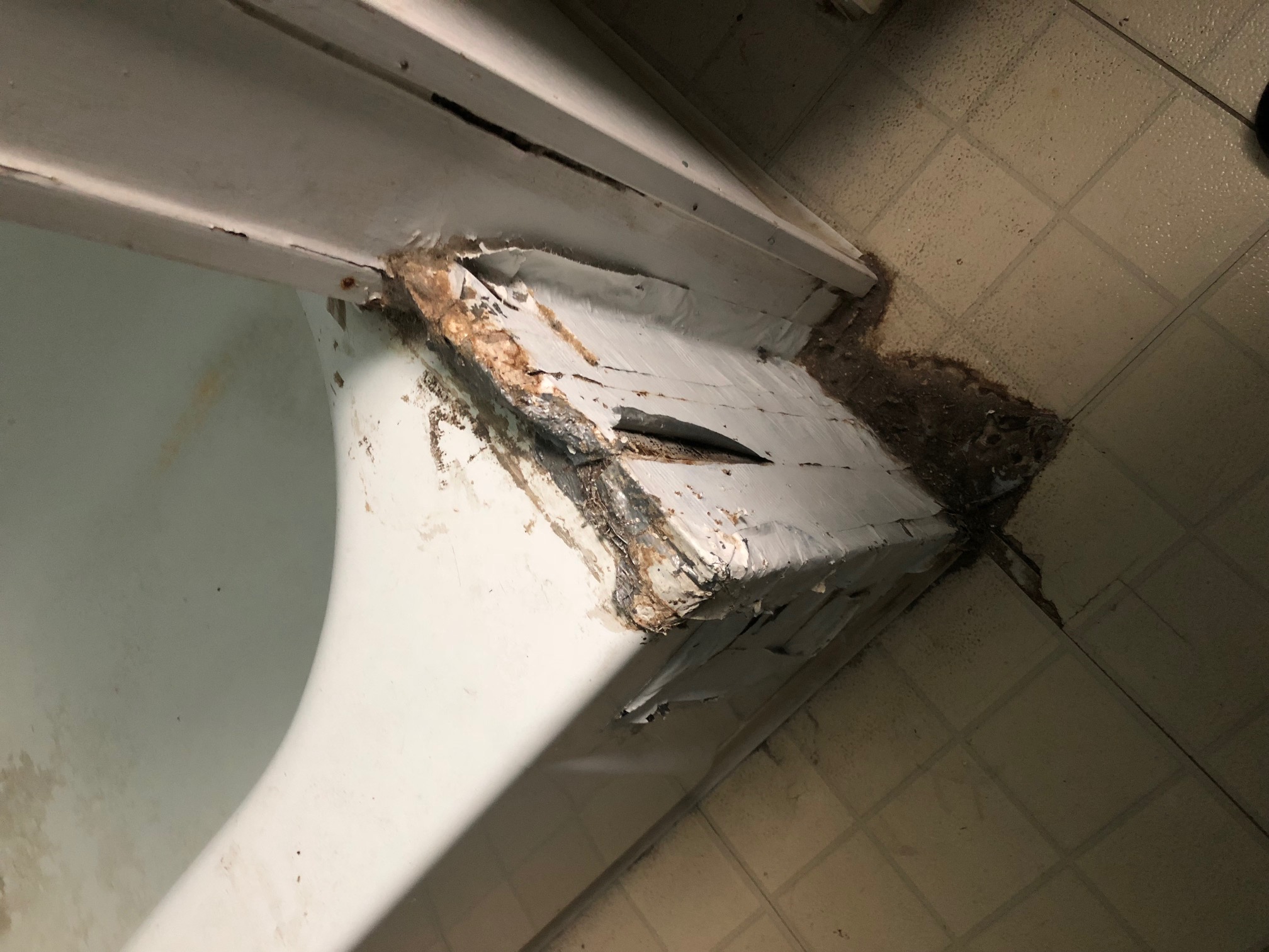 bathroom How do I cover/repair this piece of my bath tub? Home