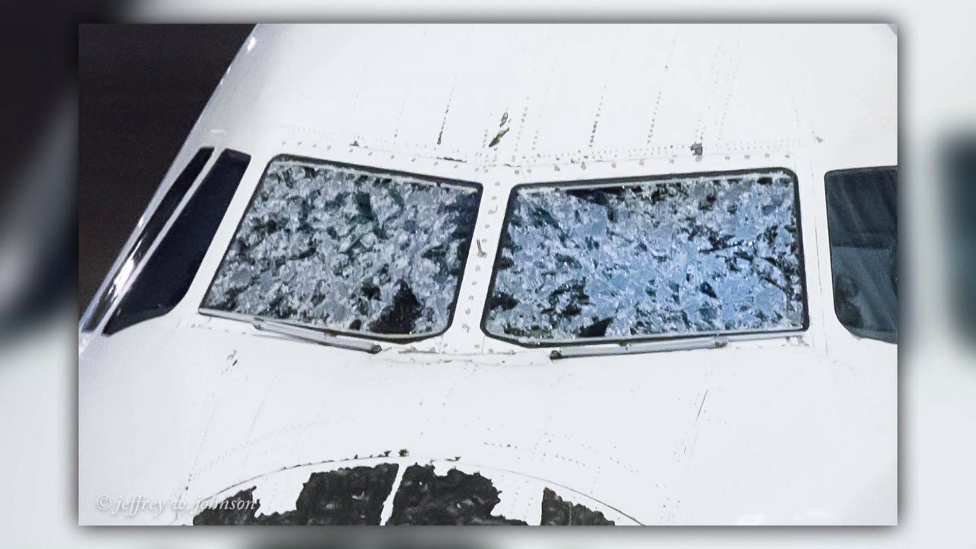 weather How do aircraft windshields not crack when flying at supersonic speeds through