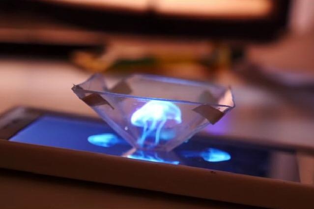 optics How does making "pyramid hologram projectors using smartphones
