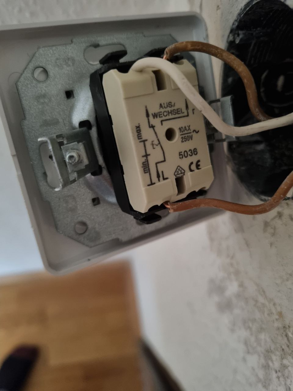 electrical - Multi-switch Light Wiring - Something has changed - Home
