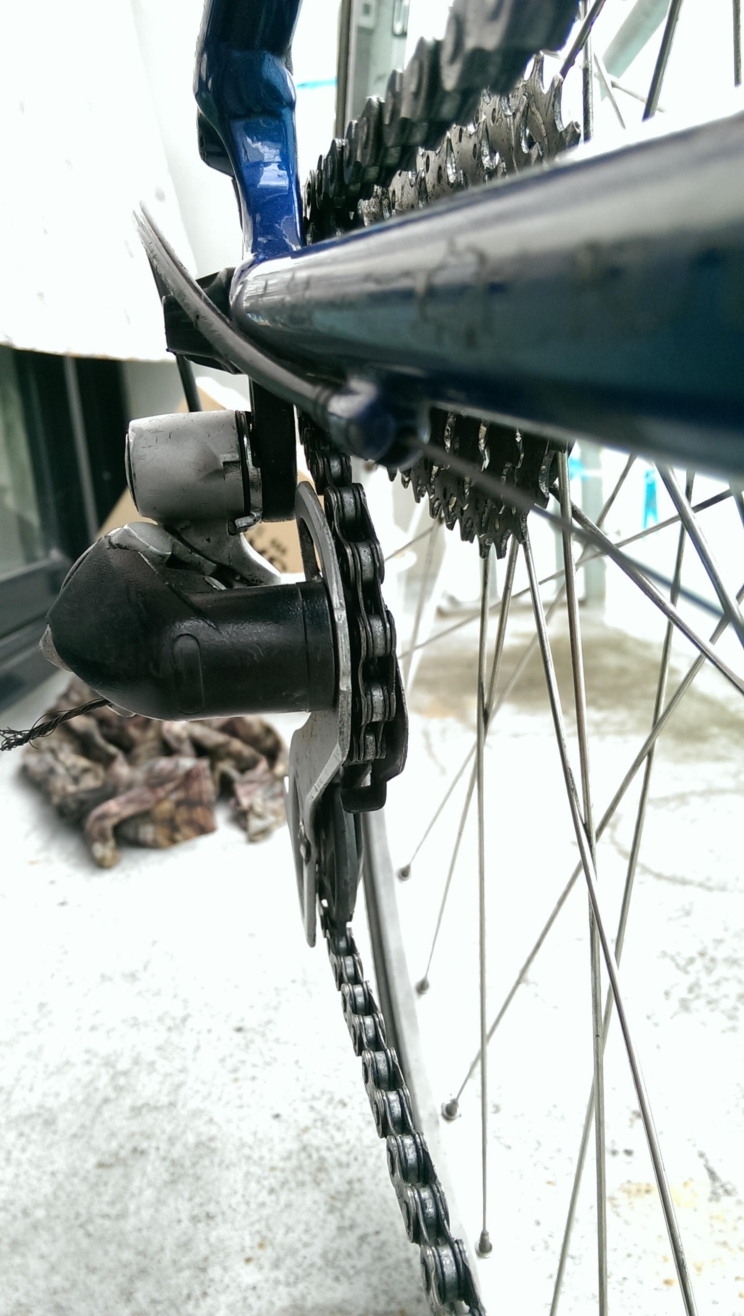shimano rear shifter lever gets stuck when shifting gears Bicycles