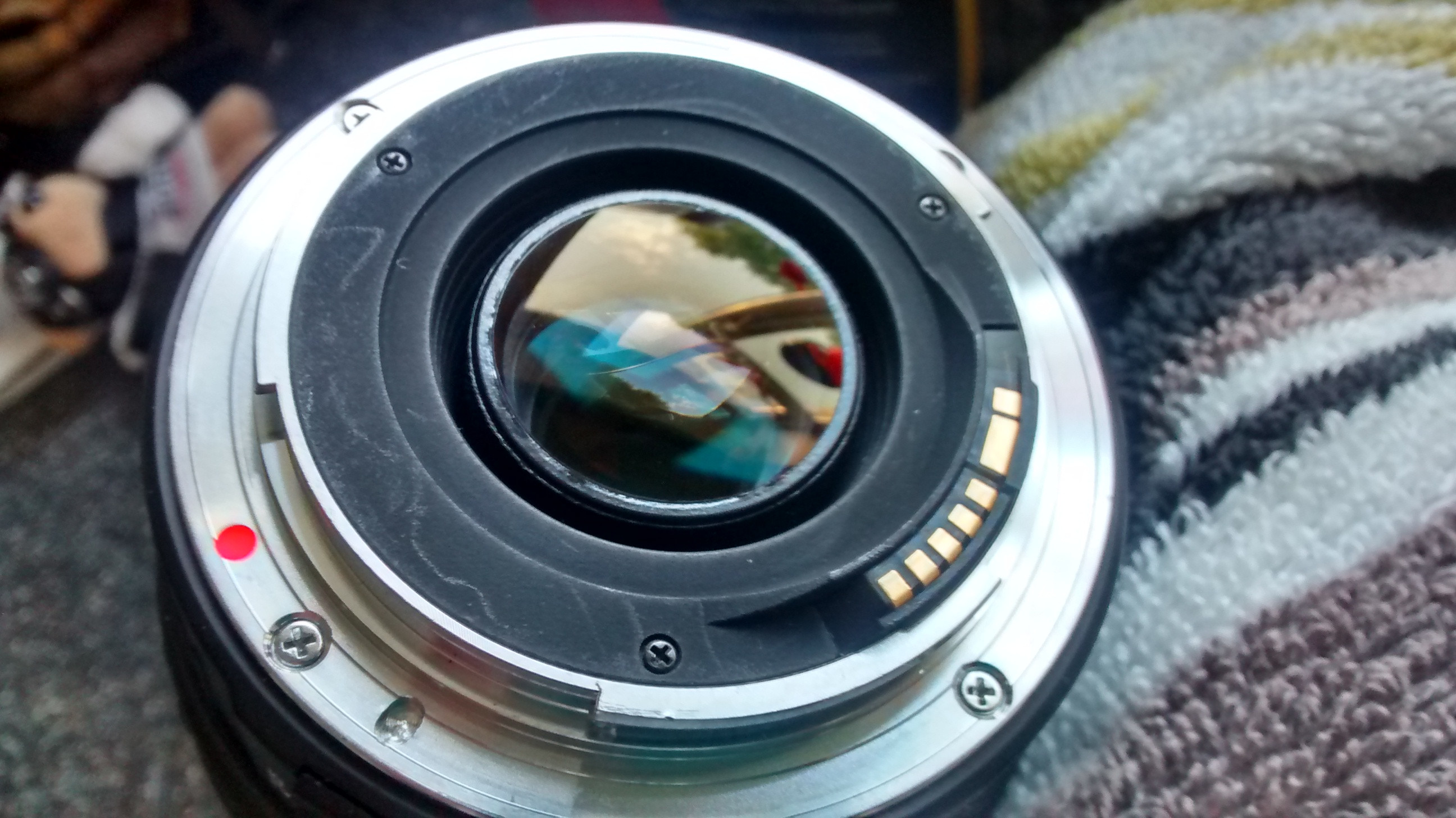 lens Mounting Sigma 70300mm 145.6 APO Macro Super on Nikon D3200