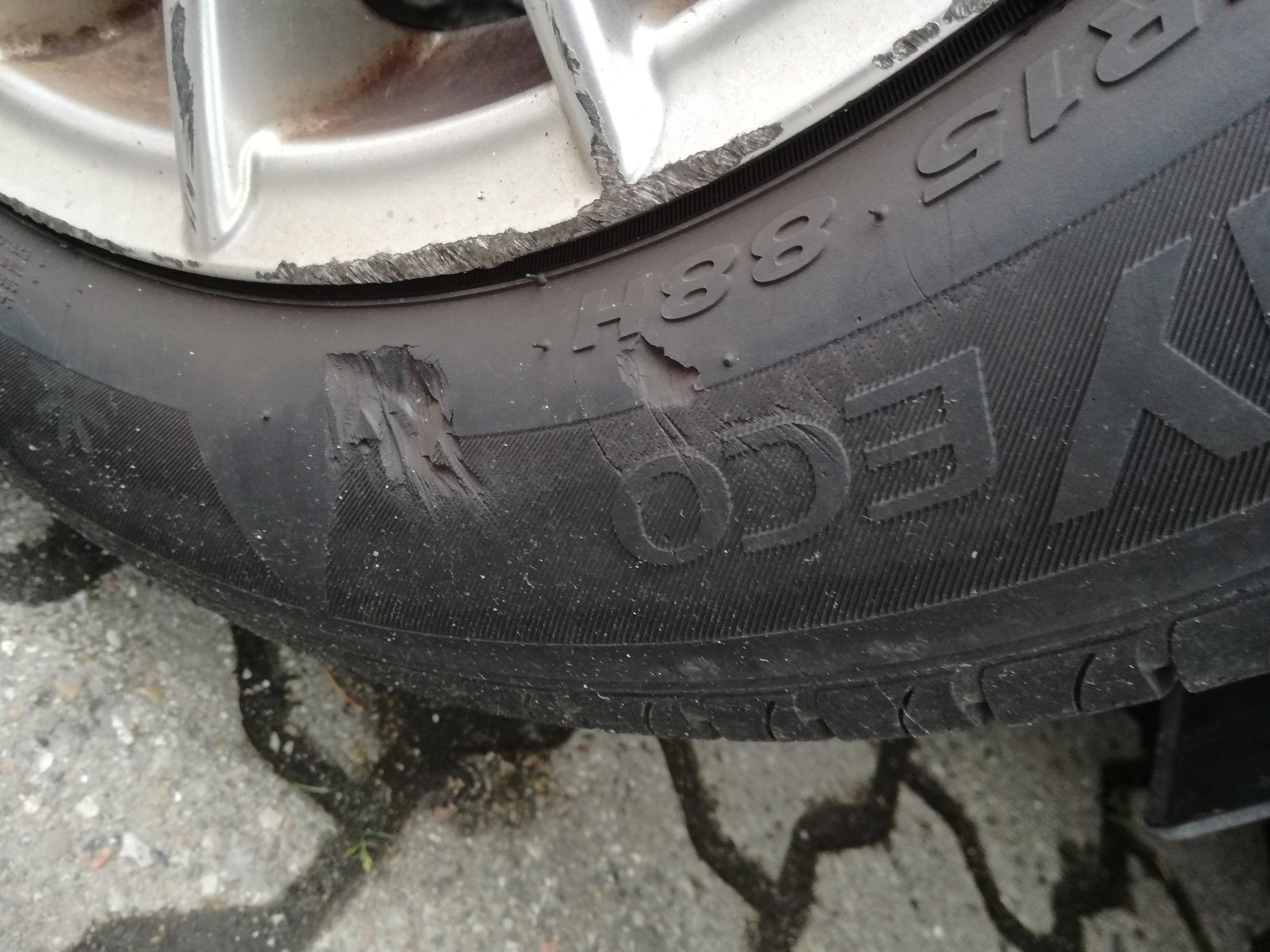 tires Cut on my car's tyre Motor Vehicle Maintenance & Repair Stack