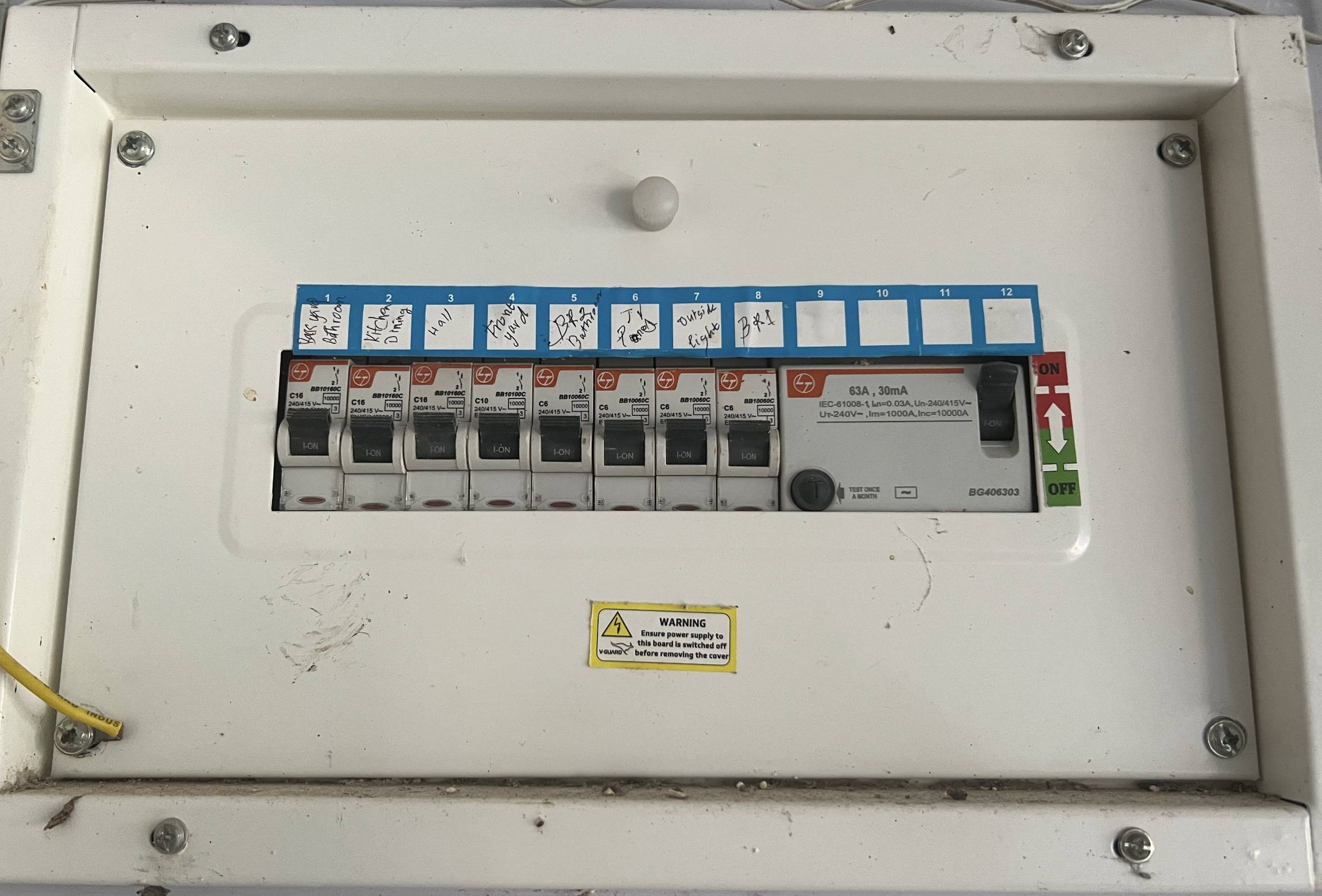 electrical - How to deal with frequent faults in plugs - Home