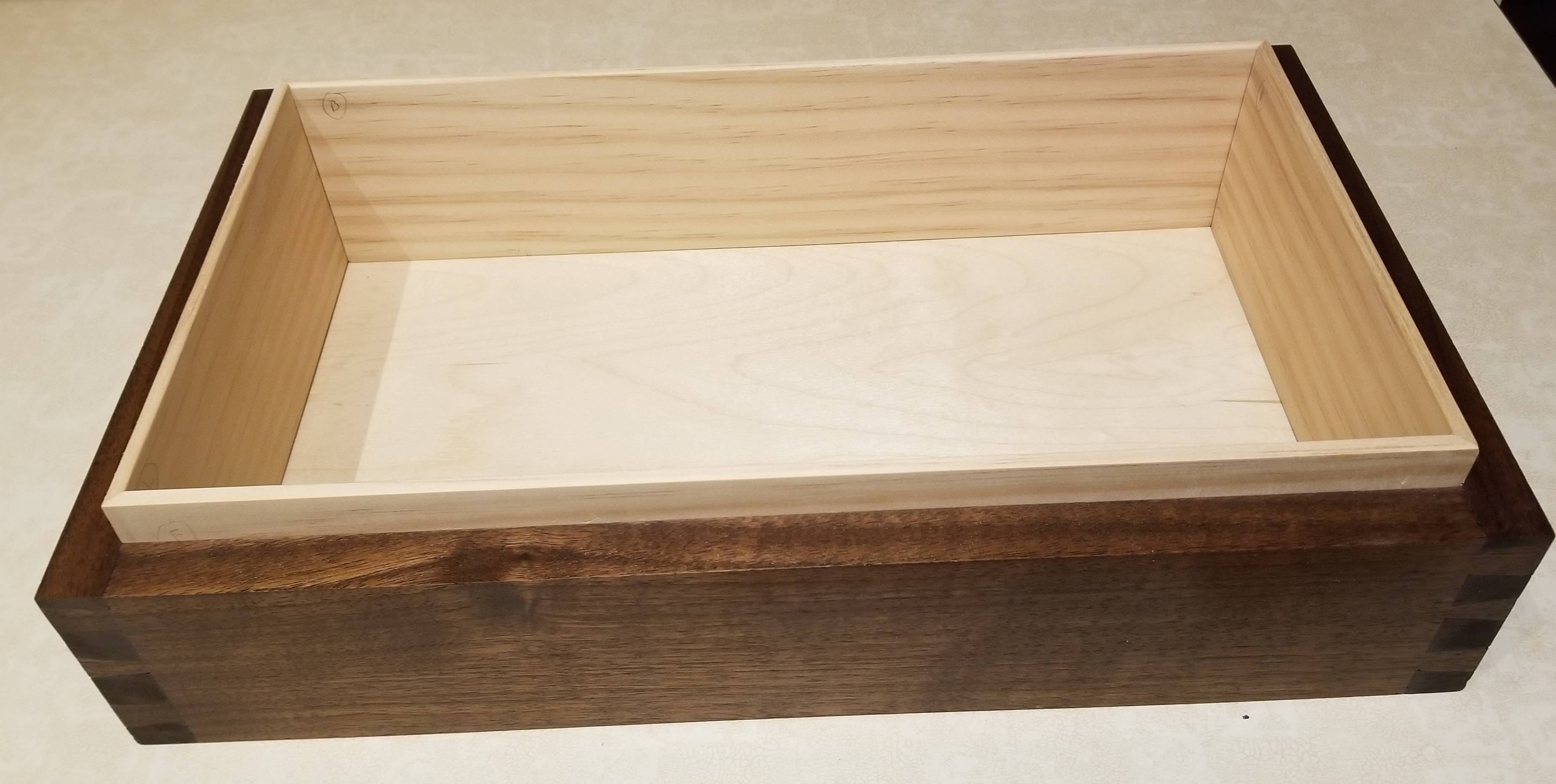 I made a box! r/BeginnerWoodWorking