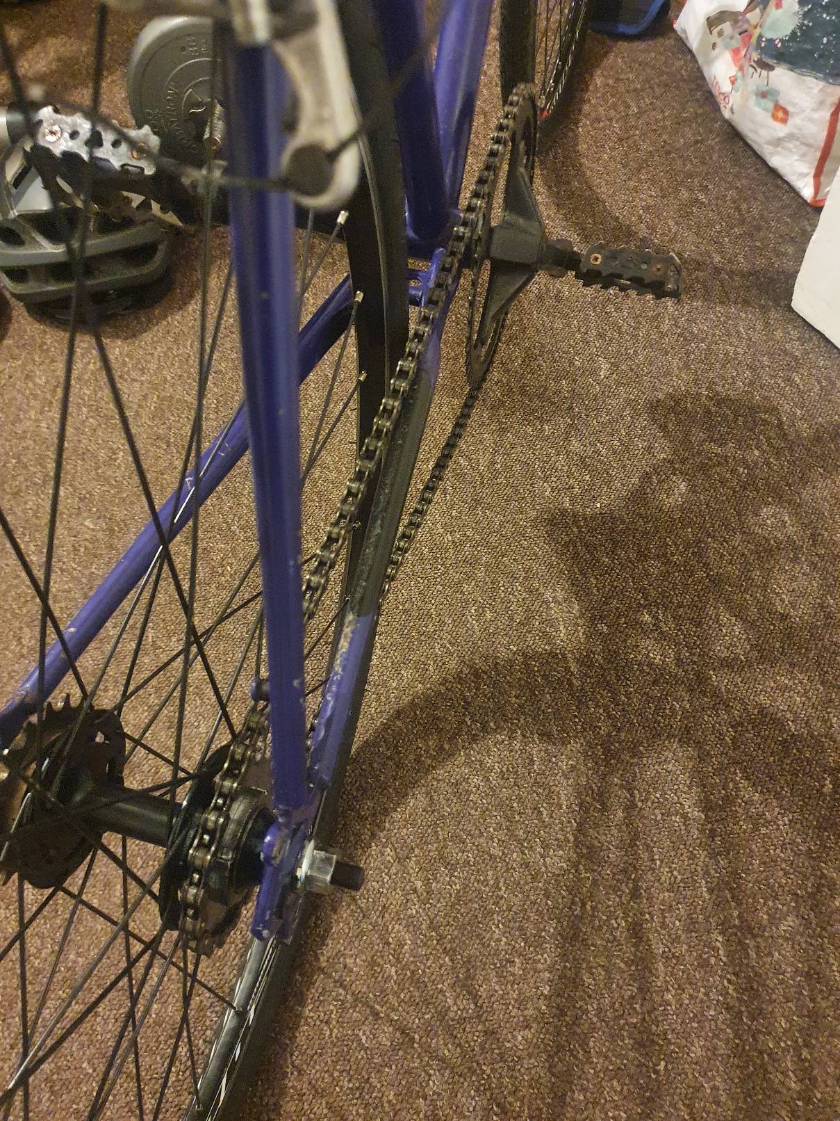 [SOLVED] Fixed gear bike chain alignment Bicycles