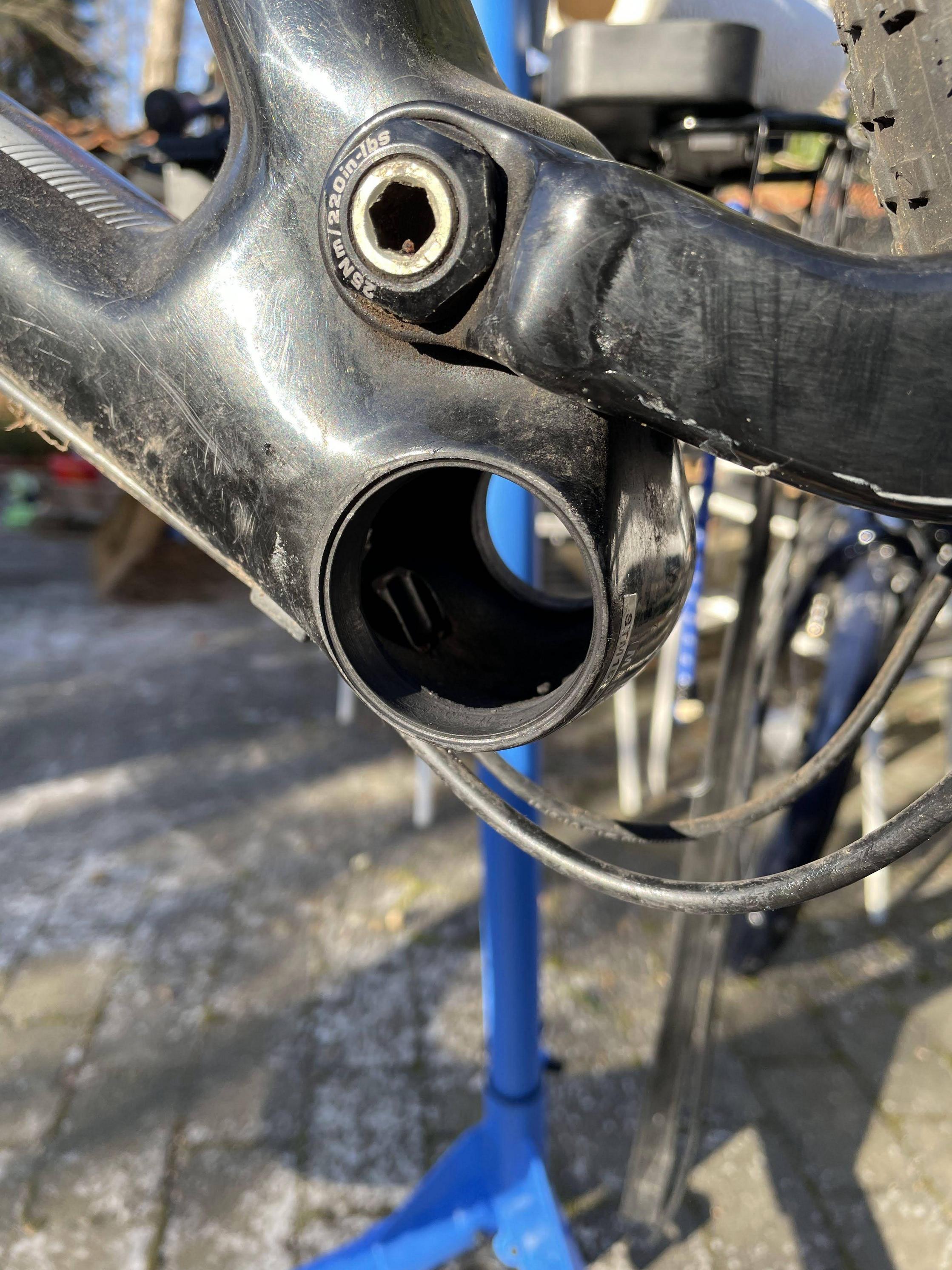 crankset Loose bottom bracket on MTB Bicycles Stack Exchange