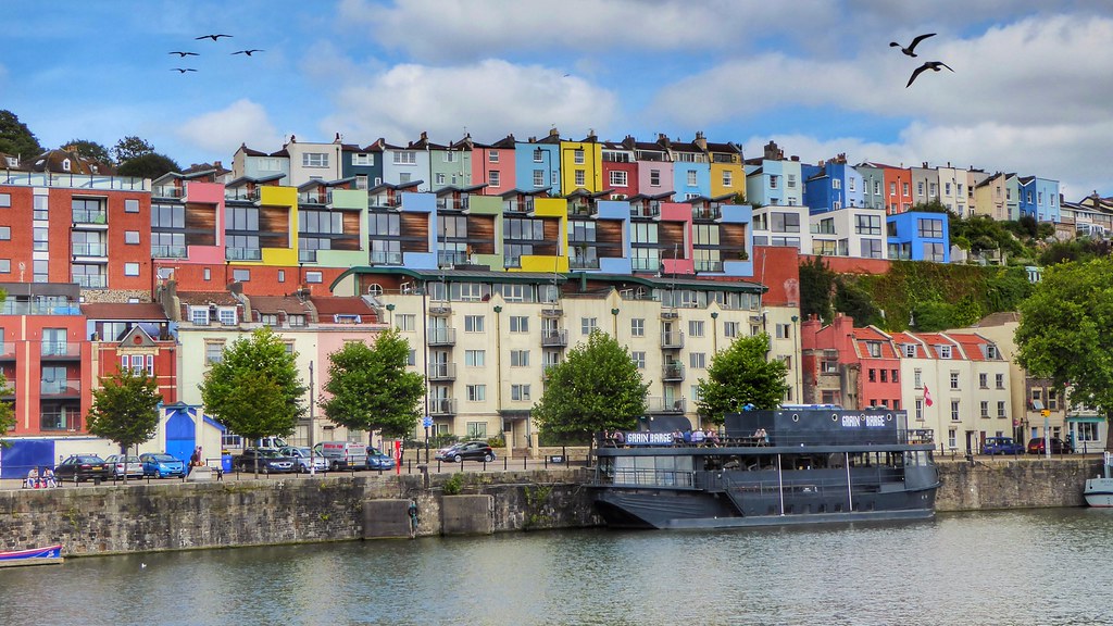 united kingdom Where and why did the colourful houses of Bristol