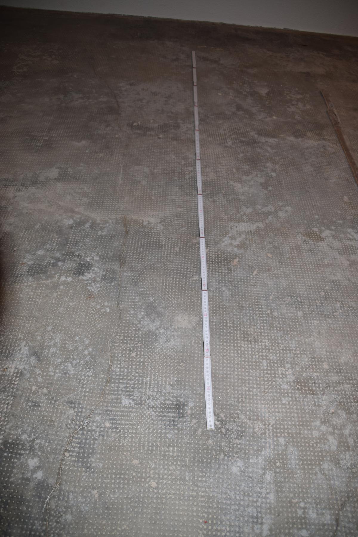 [SOLVED] How to fix cracks in cellar room? Home Improvement