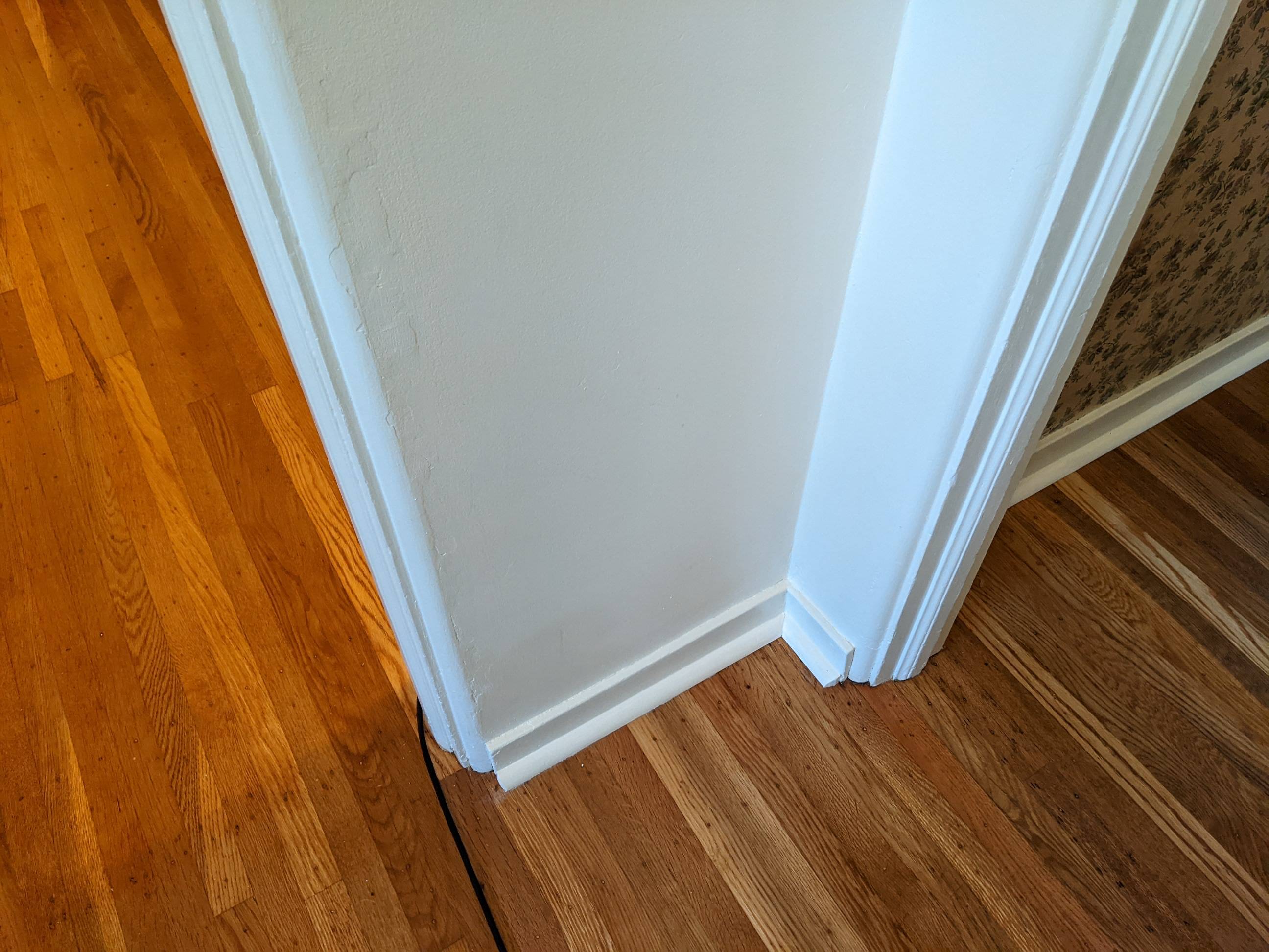 trim Doorways without molding intentional design or molding removed