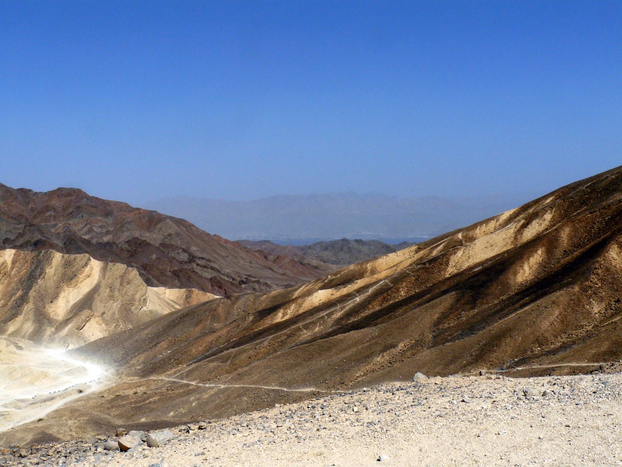 Do divergent tectonic plates destroy mountains? Earth Science Stack