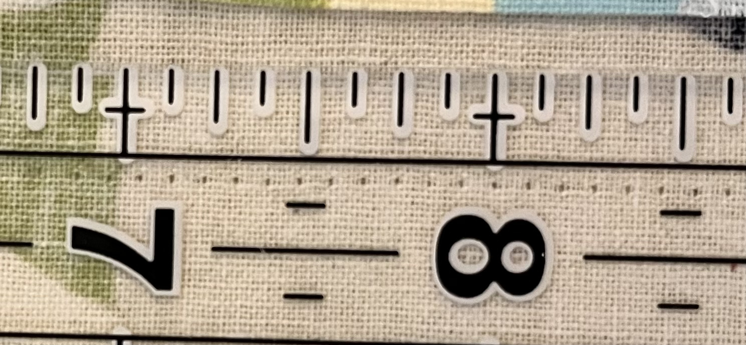 sewing machine Pfaff 360 straight stitches are slightly slanted