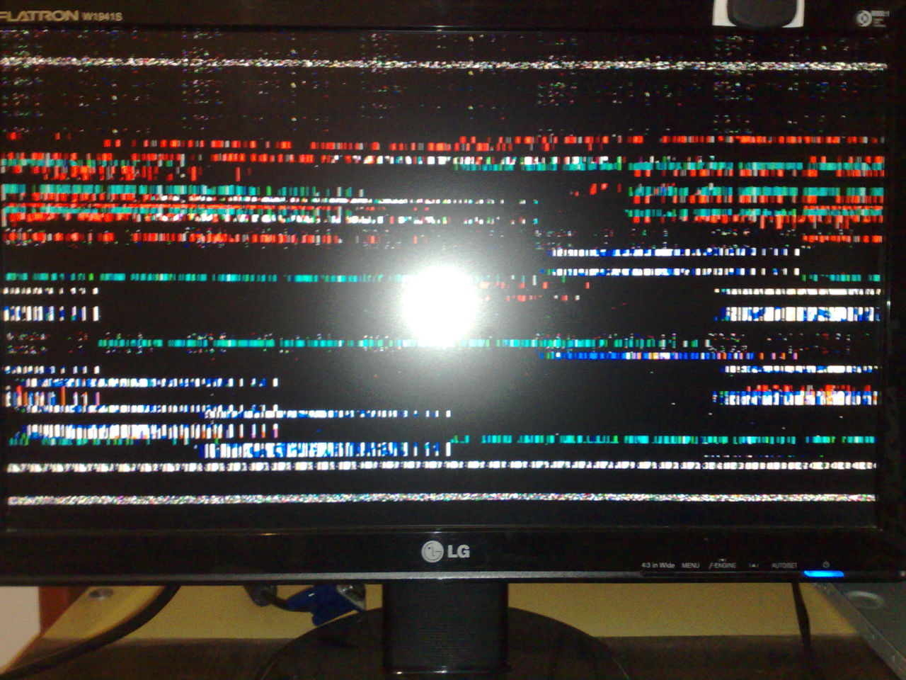 What could be wrong with my integrated graphic card? Super User