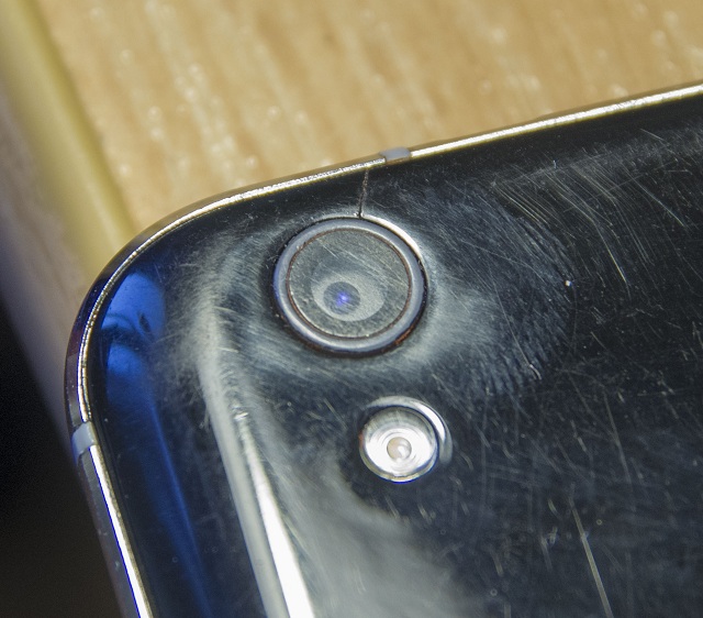 [SOLVED] How to properly polish phone camera plastic cover