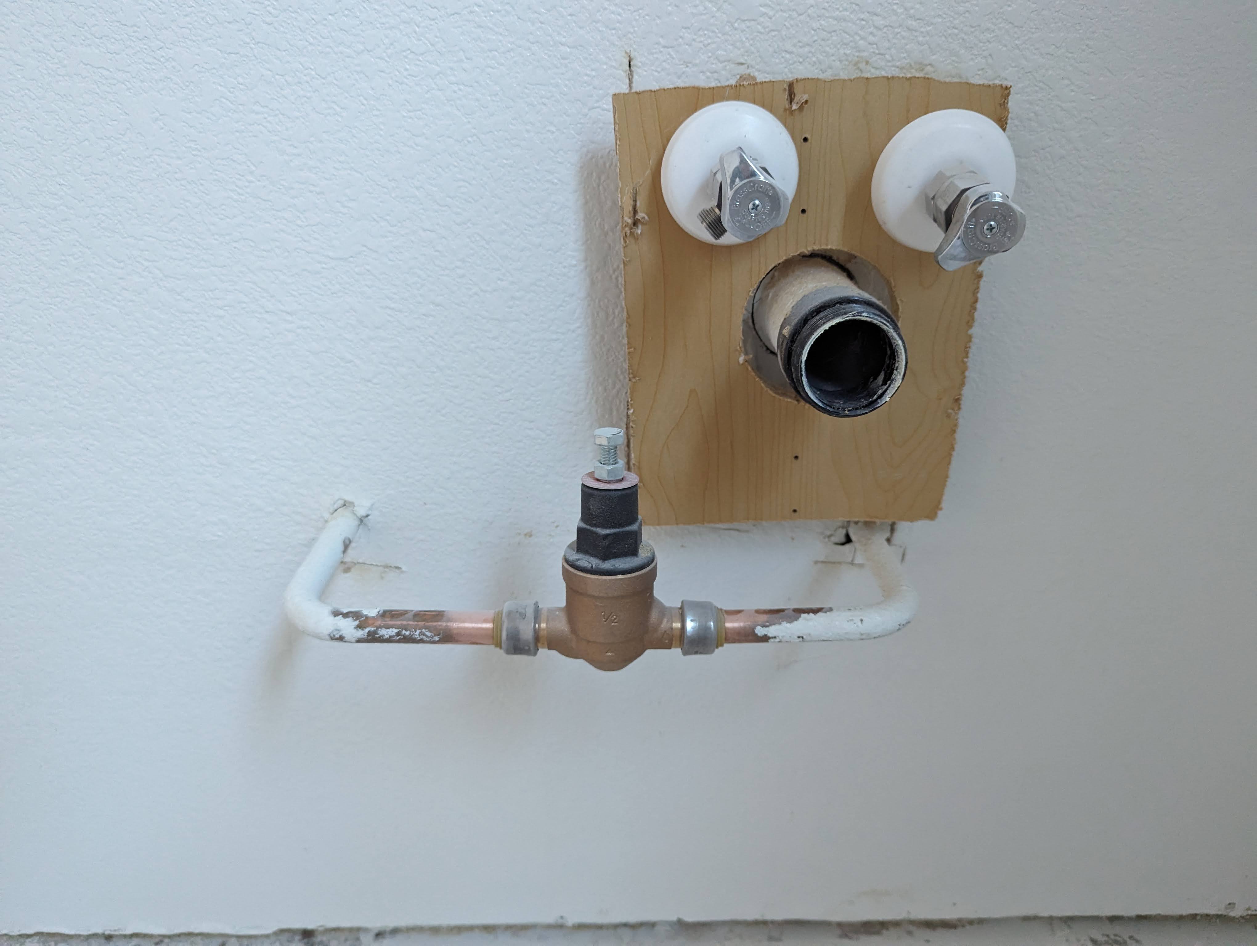 plumbing What is this ushaped copper pipe under my sink? Home Improvement Stack Exchange