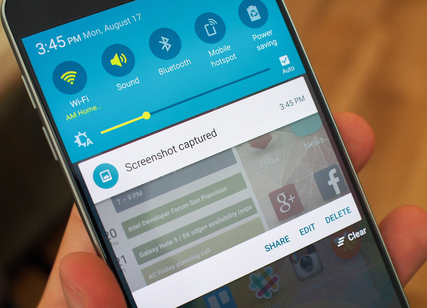 android How to show a notification like Screen Capture Notification
