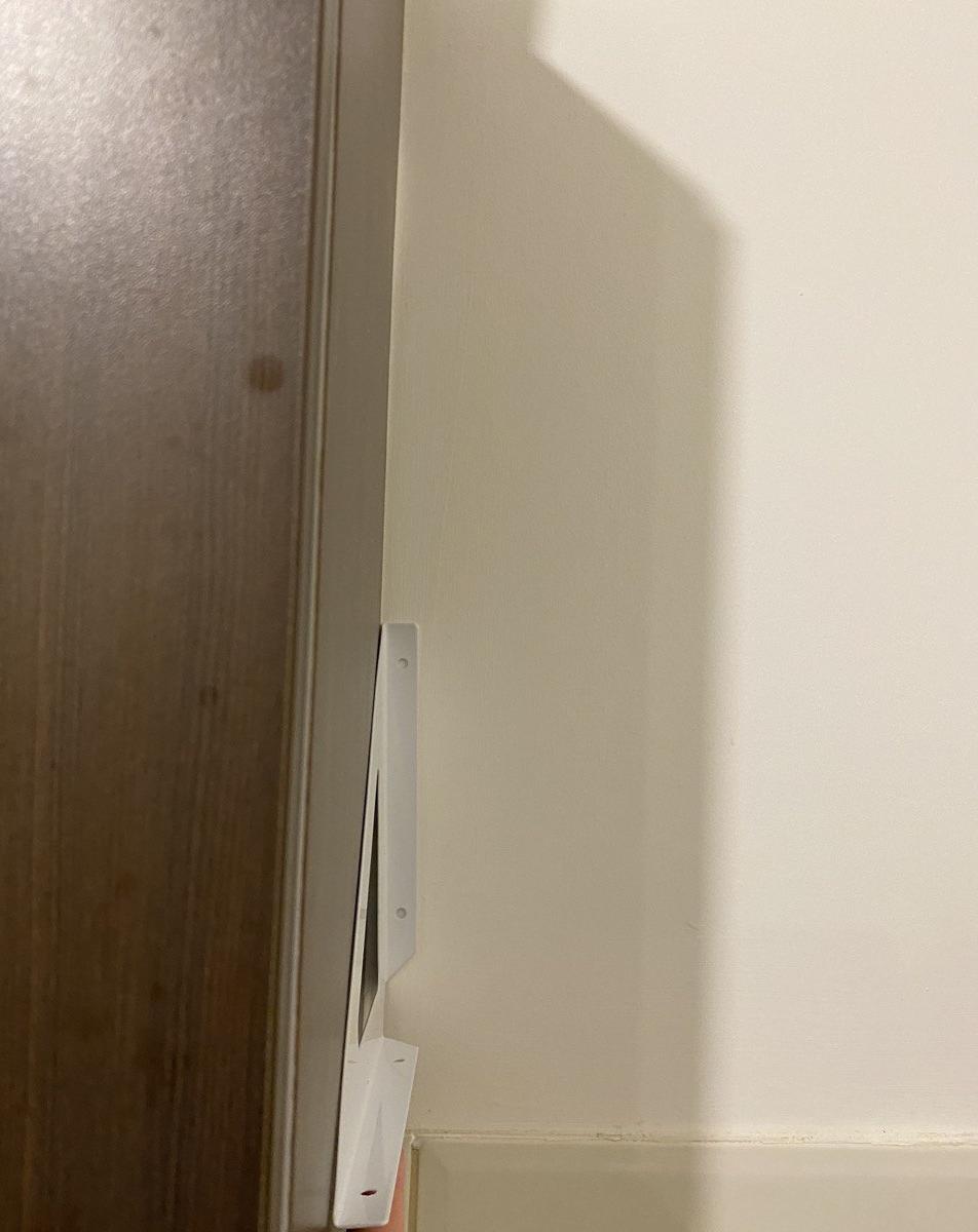 drill Best way to install Kitchen Shelves next to existing