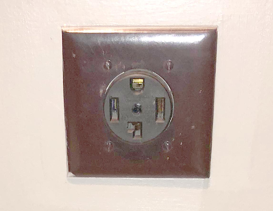 I just bought a house and I see a gas line, 110v and 220v outlet in the