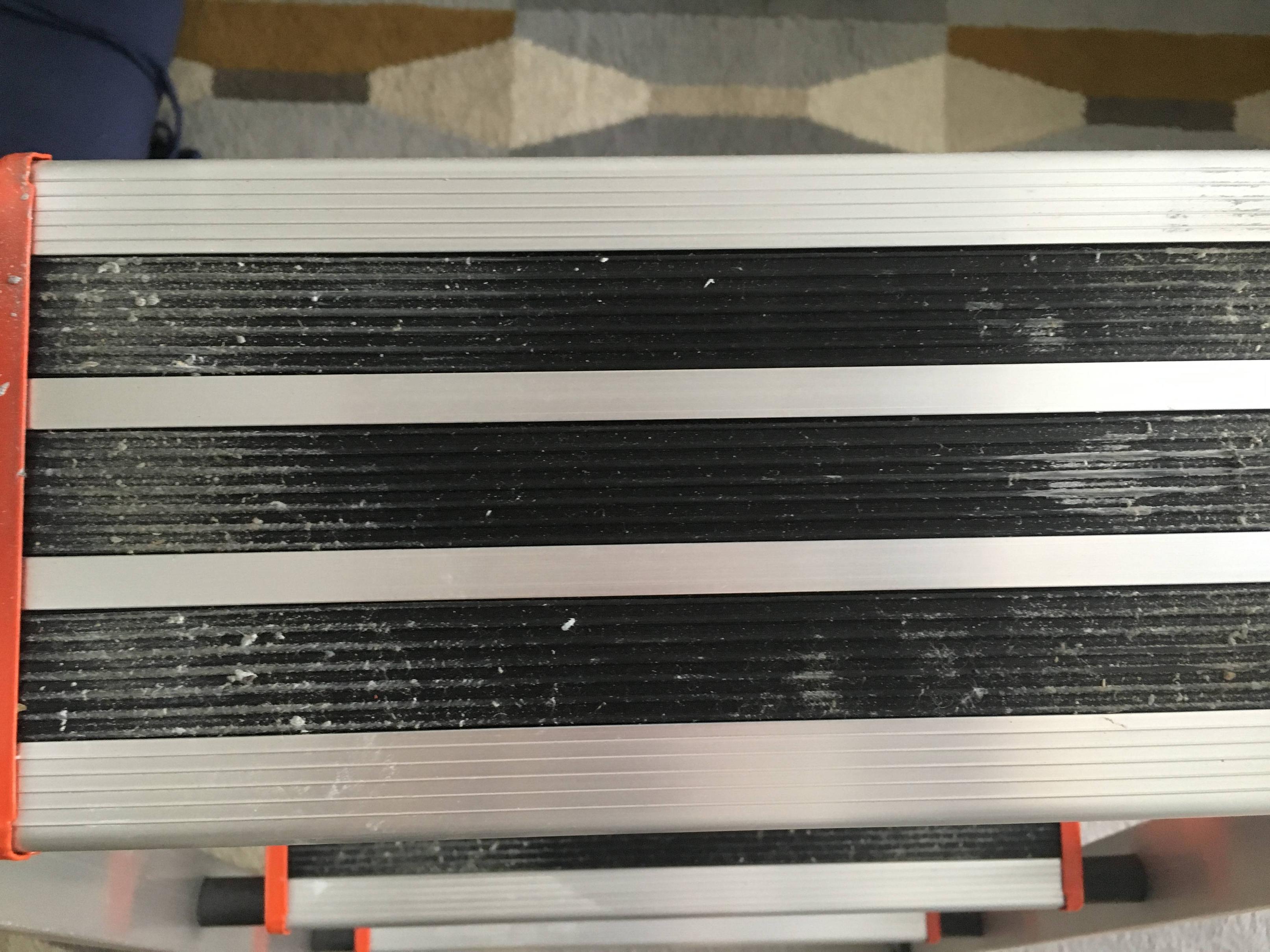 How to Remove Paint from Ladder