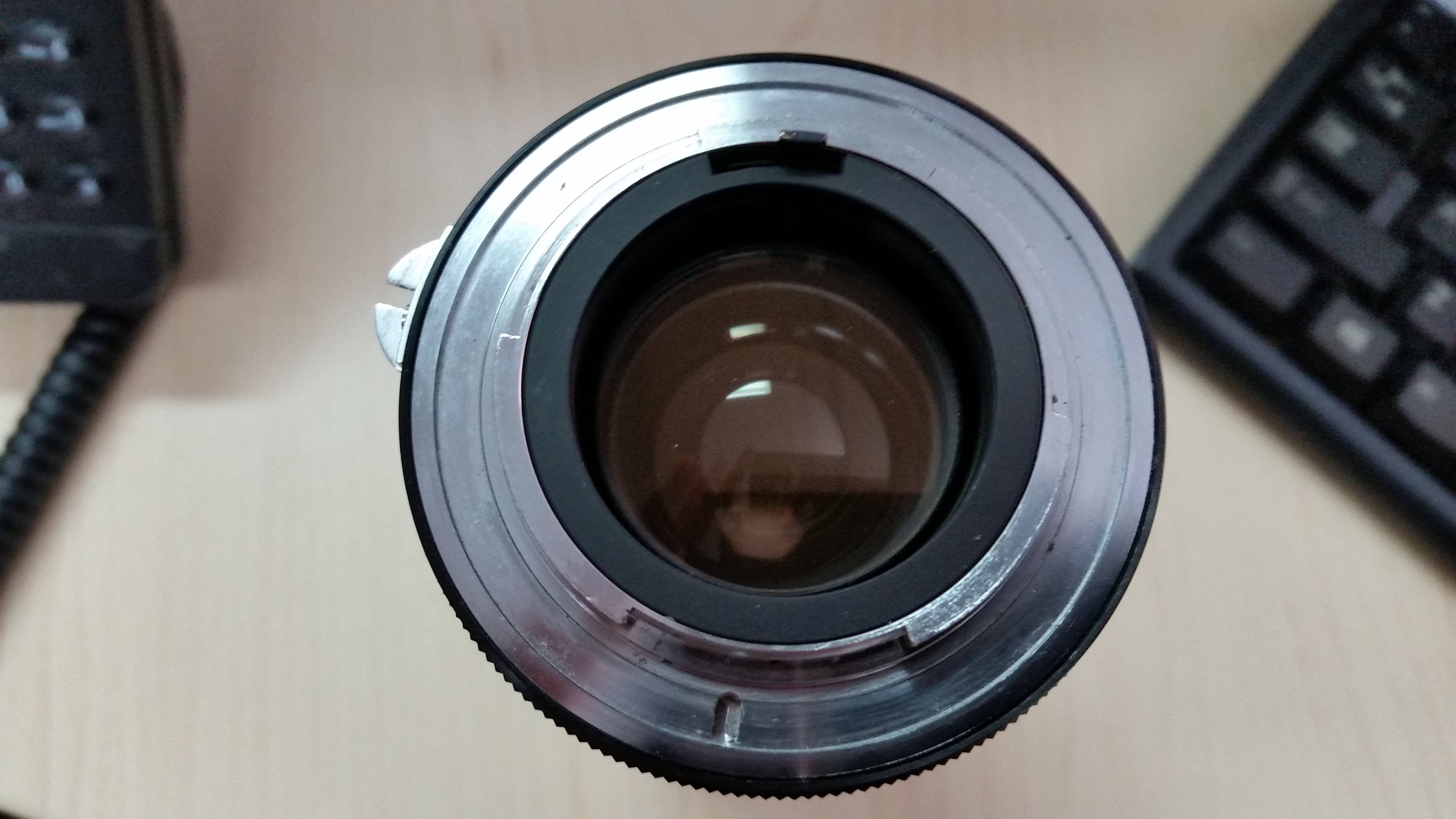 equipment identification What is the mount on this Vivitar 85205mm