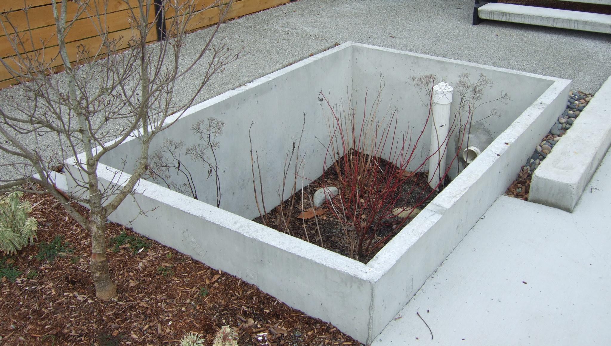 How to cover this drainage garden pit in the front yard Love