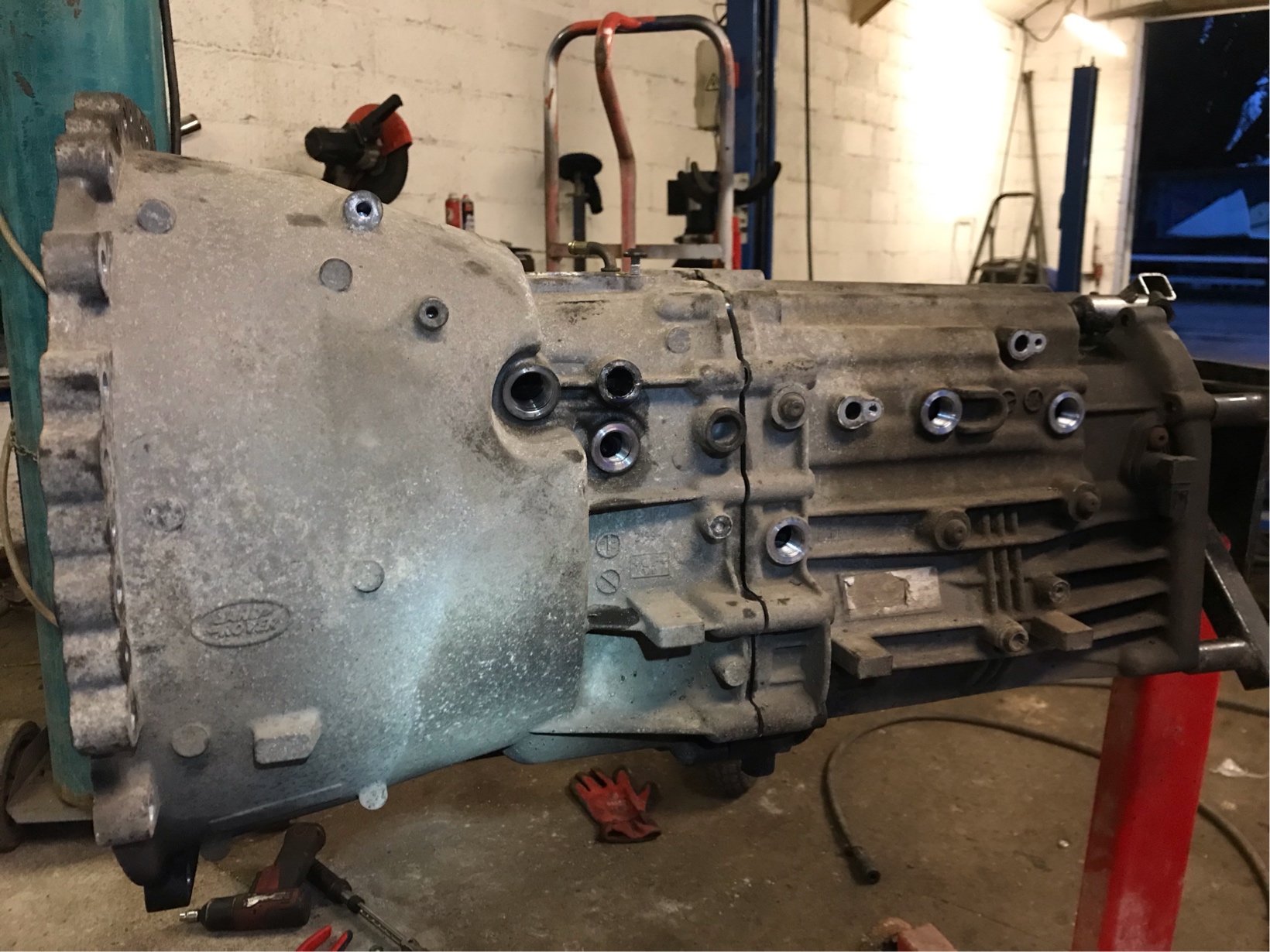 How to disassemble the ZF S653 transmission (BMW Jaguar Land Rover etc