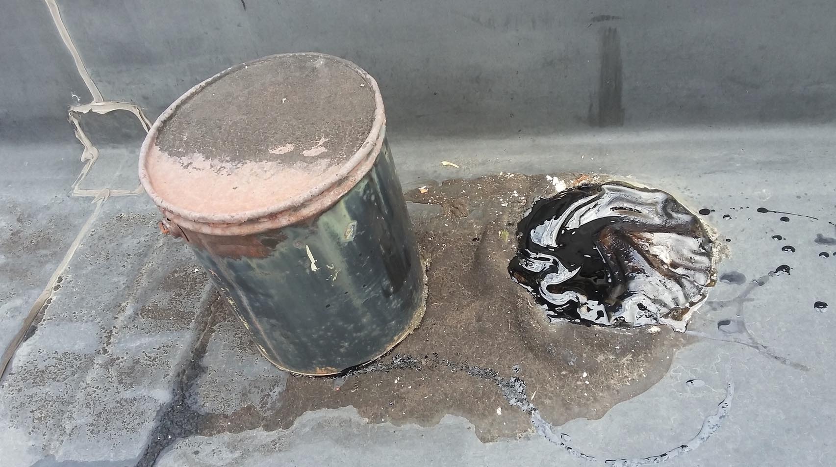 waterproofing Does tar roof patch on EDPM rubber roof cause damage