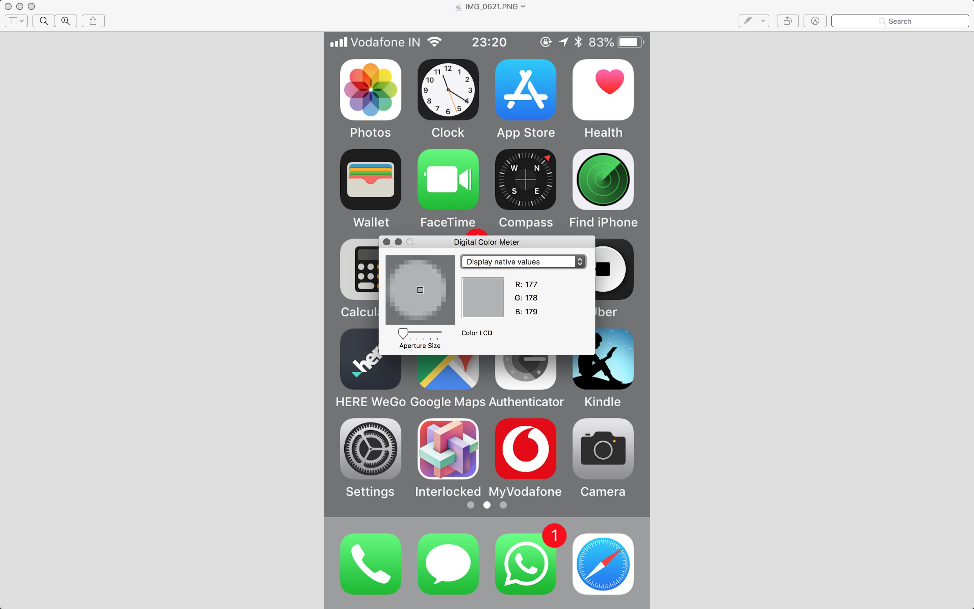 screen What color wallpaper makes page control dots on iPhone