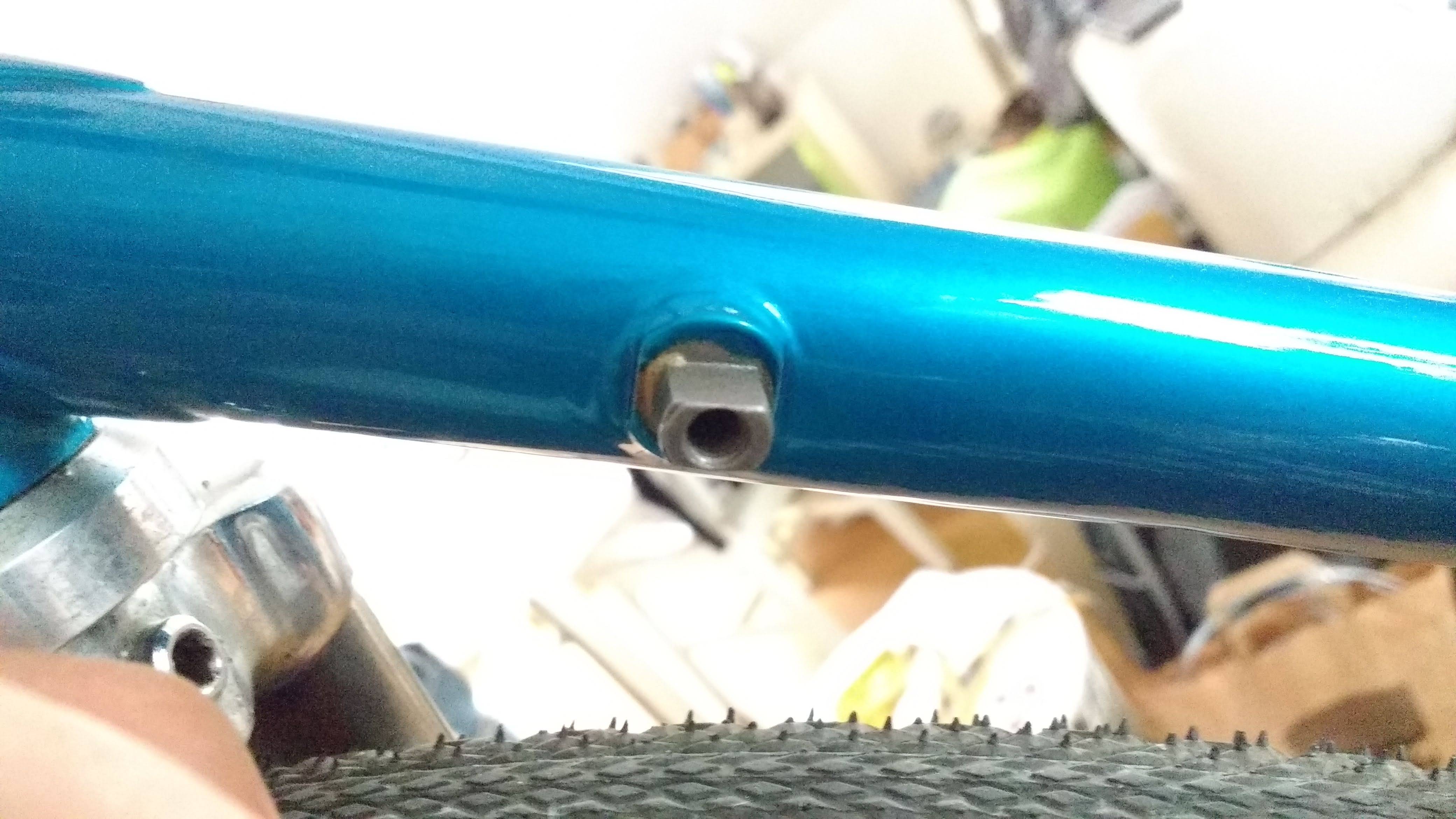 Help me identify downtube shifter boss type Bicycles