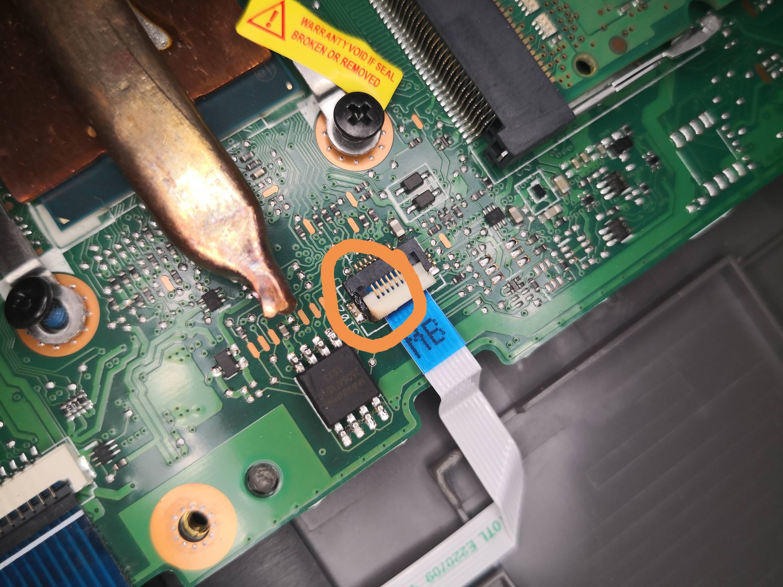 hard drive Laptop won't power up after disk replacement, what should