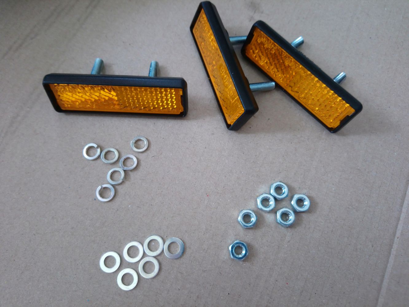 Screwing reflectors to pedals what washers do I need, and where